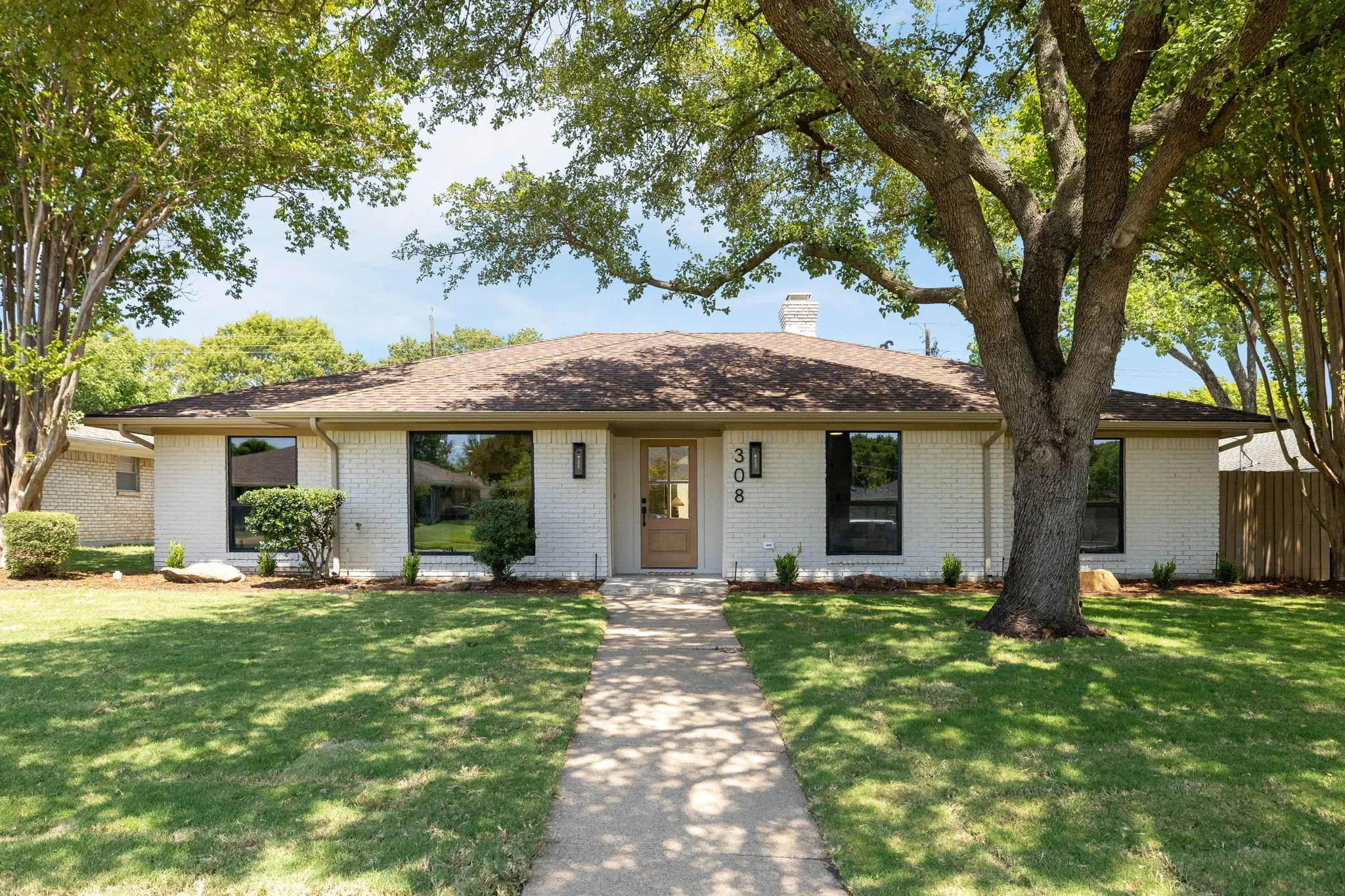 Single Family Residence For Sale in Collin County , 308 High Brook Drive, Richardson, Texas 75080, 4 Bedroom, 3 Bathroom, 2 Garage spaces, 2,530 Sqft, built in 1971, mls#21363840, Real Estate Agent in Richardson, Homes For Sale in Collin county, Homes For Sale in Richardson, Realtor in Richardson Texas, Real Estate Brokerage Independent Realty Texas, Luminita Cordes Realtor