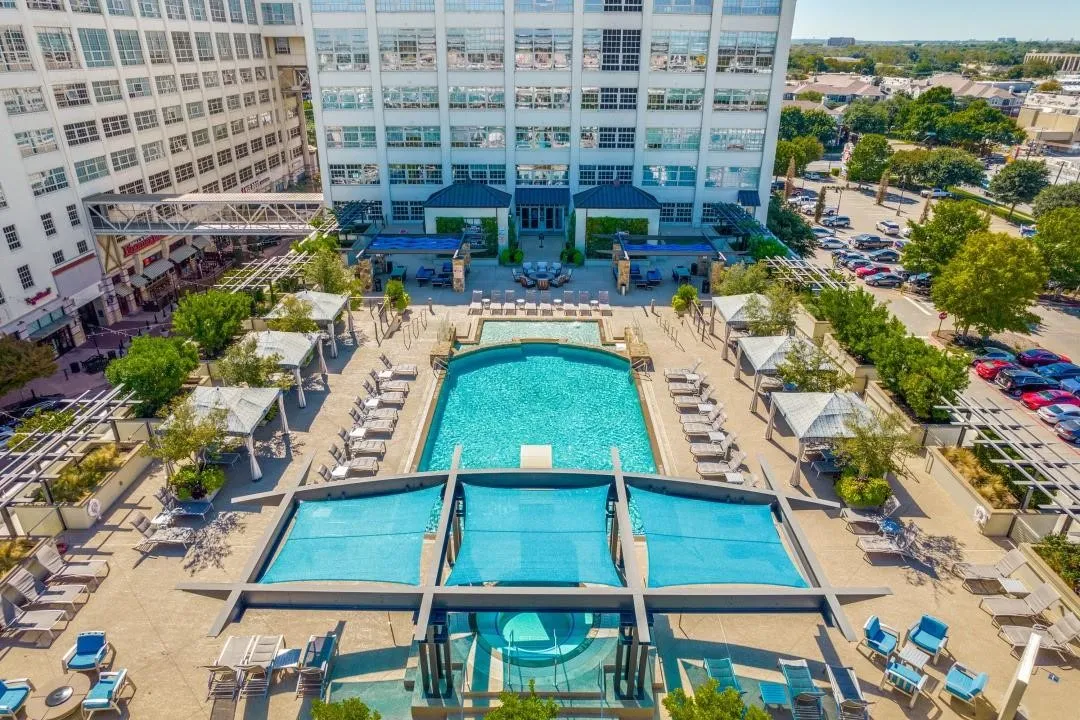 Condominium For Sale in Tarrant County , 2600 W 7th Street 1715, Fort Worth, Texas 76107, 2 Bedroom, 3 Bathroom, 2 Garage spaces, 1,976 Sqft, built in 1928, mls#21352761, Real Estate Agent in Fort Worth, Homes For Sale in Tarrant county, Homes For Sale in Fort Worth, Realtor in Fort Worth Texas, Real Estate Brokerage Independent Realty Texas, Luminita Cordes Realtor