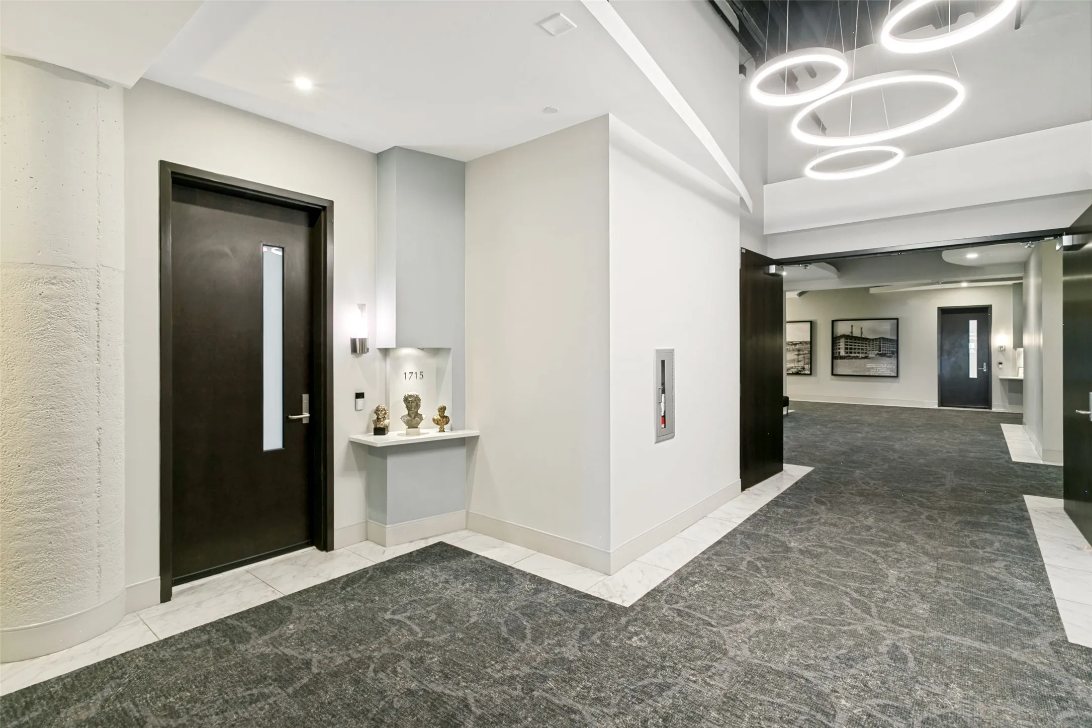 Condominium For Sale in Tarrant County , 2600 W 7th Street 1715, Fort Worth, Texas 76107, 2 Bedroom, 3 Bathroom, 2 Garage spaces, 1,976 Sqft, built in 1928, mls#21352761, Real Estate Agent in Fort Worth, Homes For Sale in Tarrant county, Homes For Sale in Fort Worth, Realtor in Fort Worth Texas, Real Estate Brokerage Independent Realty Texas, Luminita Cordes Realtor