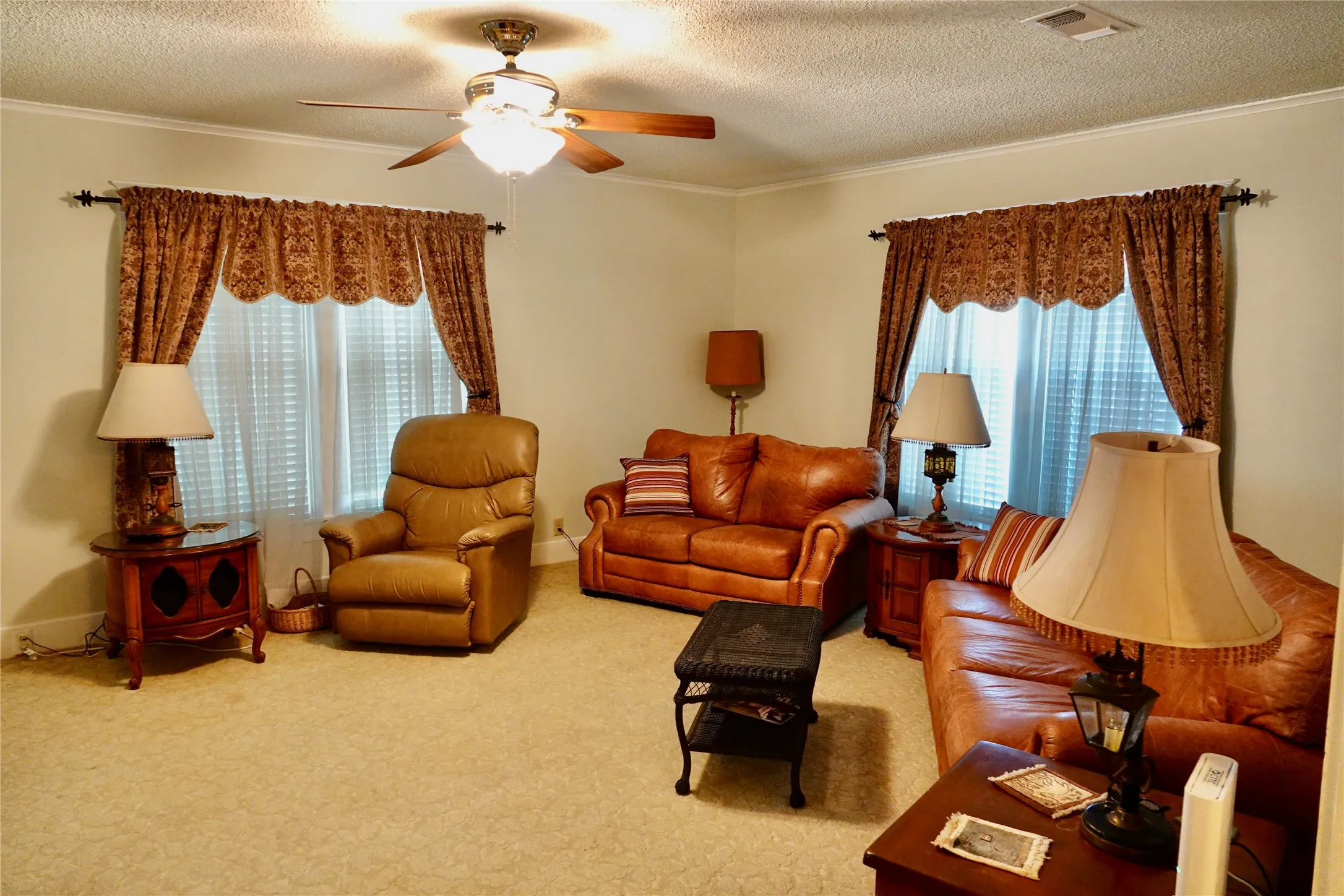 Single Family Residence For Sale in Mills County , 1108 N Reilley Street, Goldthwaite, Texas 76844, 3 Bedroom, 2 Bathroom, 1 Garage spaces, 1,391 Sqft, built in 1938, mls#21364719, Real Estate Agent in Goldthwaite, Homes For Sale in Mills county, Homes For Sale in Goldthwaite, Realtor in Goldthwaite Texas, Real Estate Brokerage Independent Realty Texas, Luminita Cordes Realtor