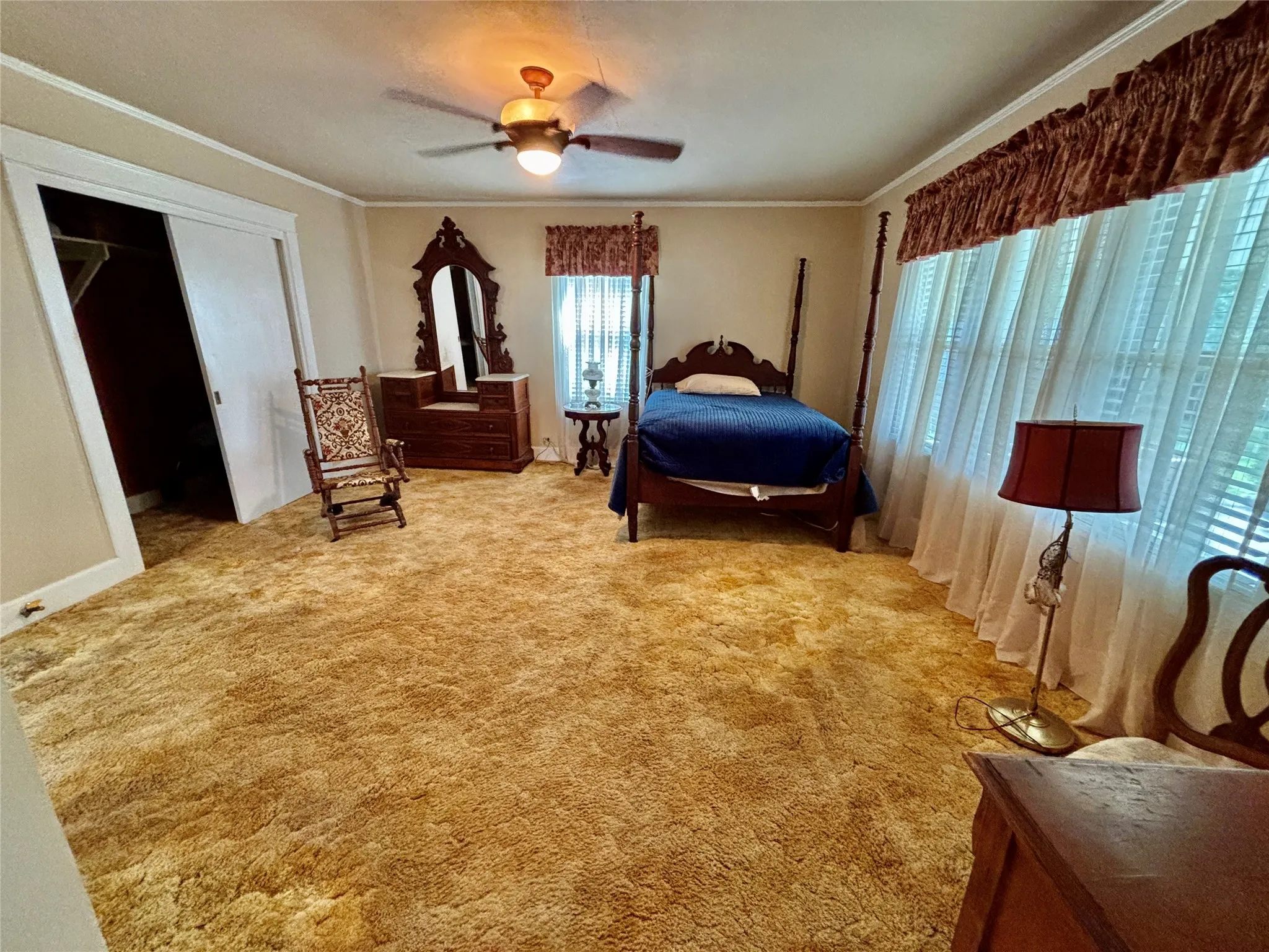 Single Family Residence For Sale in Mills County , 1108 N Reilley Street, Goldthwaite, Texas 76844, 3 Bedroom, 2 Bathroom, 1 Garage spaces, 1,391 Sqft, built in 1938, mls#21364719, Real Estate Agent in Goldthwaite, Homes For Sale in Mills county, Homes For Sale in Goldthwaite, Realtor in Goldthwaite Texas, Real Estate Brokerage Independent Realty Texas, Luminita Cordes Realtor