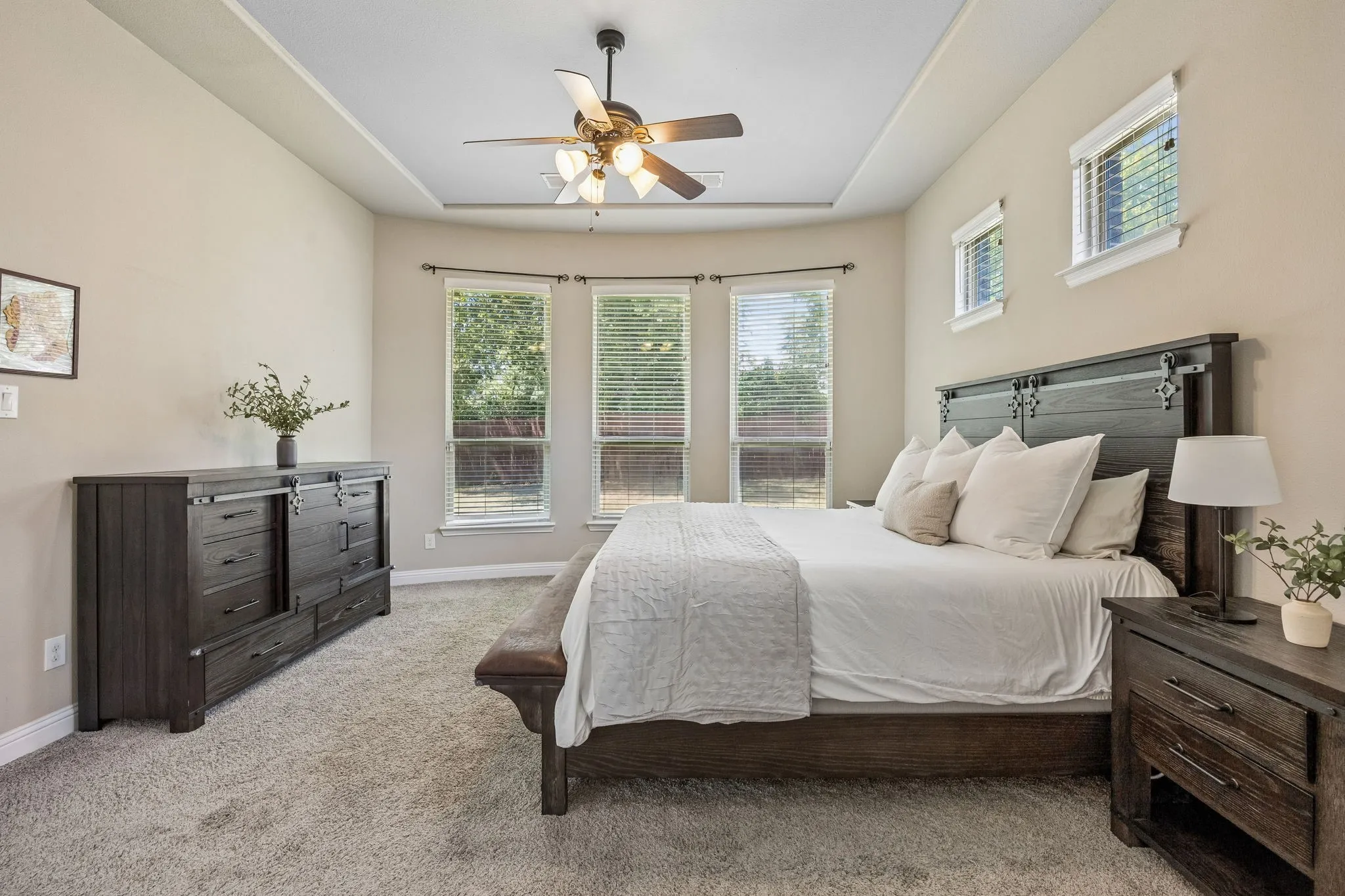 Single Family Residence For Sale in Tarrant County , 403 Clear Creek Drive, Mansfield, Texas 76063, 4 Bedroom, 4 Bathroom, 3 Garage spaces, 3,497 Sqft, built in 2014, mls#21363805, Real Estate Agent in Mansfield, Homes For Sale in Tarrant county, Homes For Sale in Mansfield, Realtor in Mansfield Texas, Real Estate Brokerage Independent Realty Texas, Luminita Cordes Realtor