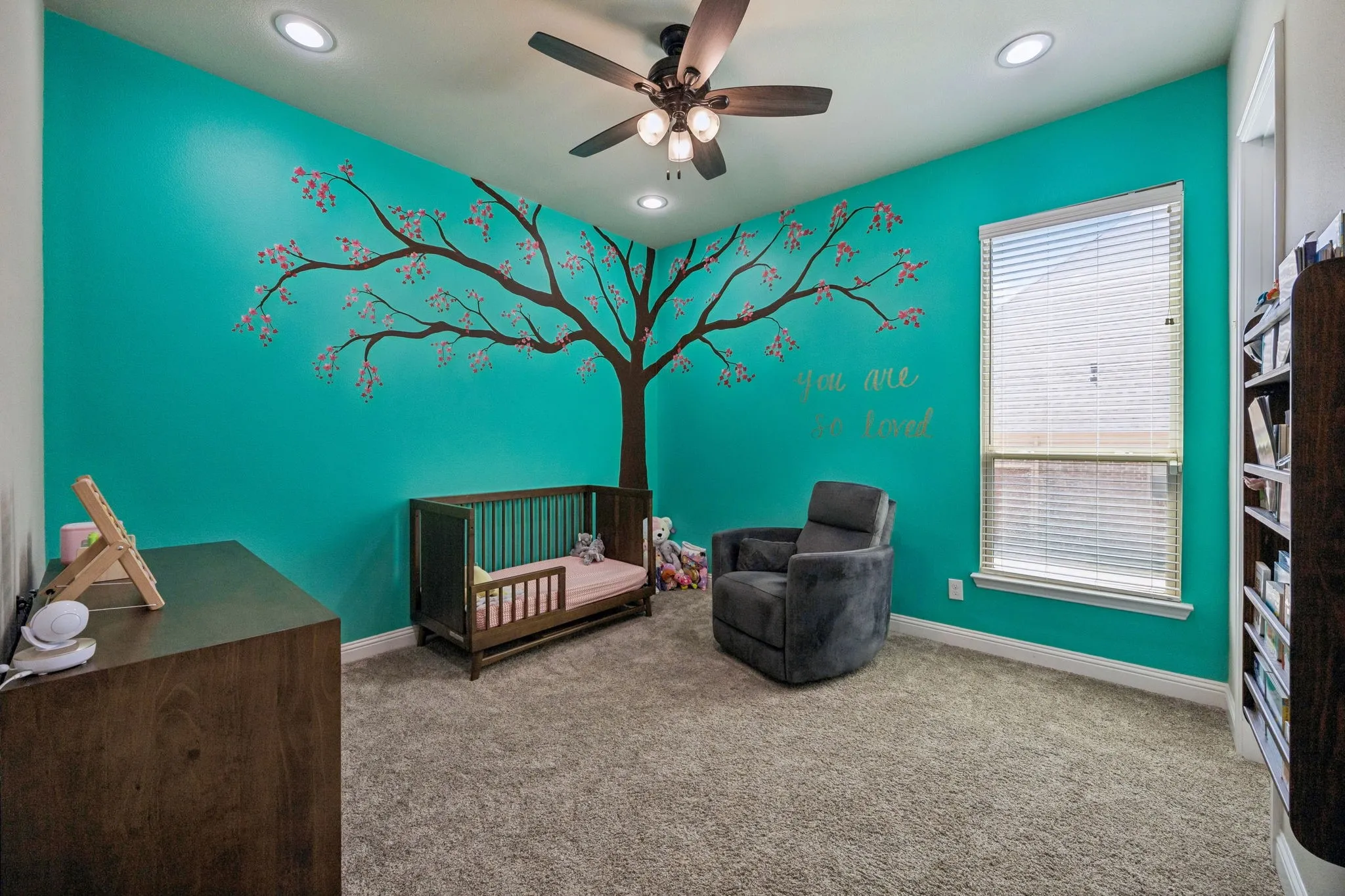 Single Family Residence For Sale in Tarrant County , 403 Clear Creek Drive, Mansfield, Texas 76063, 4 Bedroom, 4 Bathroom, 3 Garage spaces, 3,497 Sqft, built in 2014, mls#21363805, Real Estate Agent in Mansfield, Homes For Sale in Tarrant county, Homes For Sale in Mansfield, Realtor in Mansfield Texas, Real Estate Brokerage Independent Realty Texas, Luminita Cordes Realtor