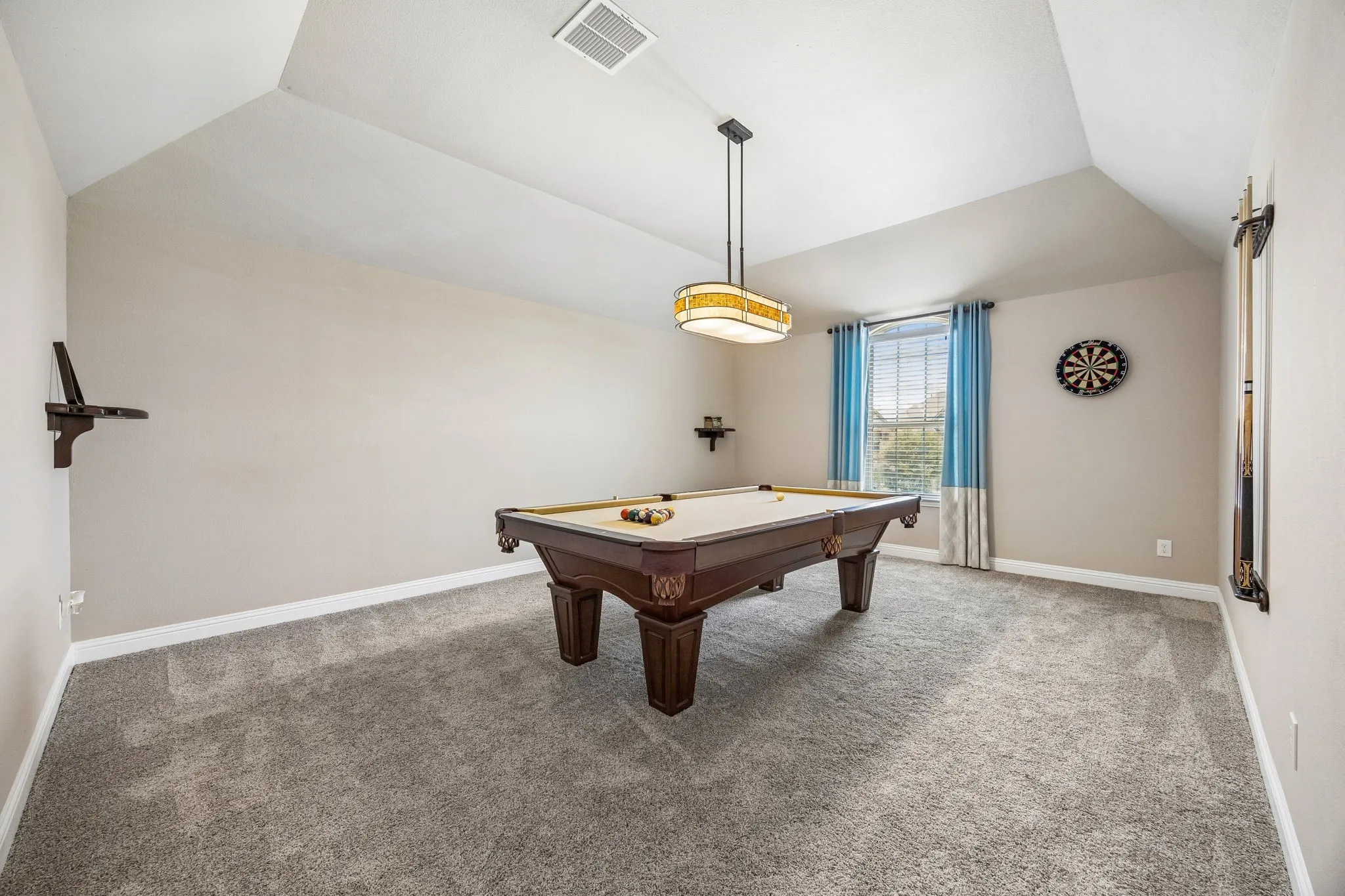 Single Family Residence For Sale in Tarrant County , 403 Clear Creek Drive, Mansfield, Texas 76063, 4 Bedroom, 4 Bathroom, 3 Garage spaces, 3,497 Sqft, built in 2014, mls#21363805, Real Estate Agent in Mansfield, Homes For Sale in Tarrant county, Homes For Sale in Mansfield, Realtor in Mansfield Texas, Real Estate Brokerage Independent Realty Texas, Luminita Cordes Realtor