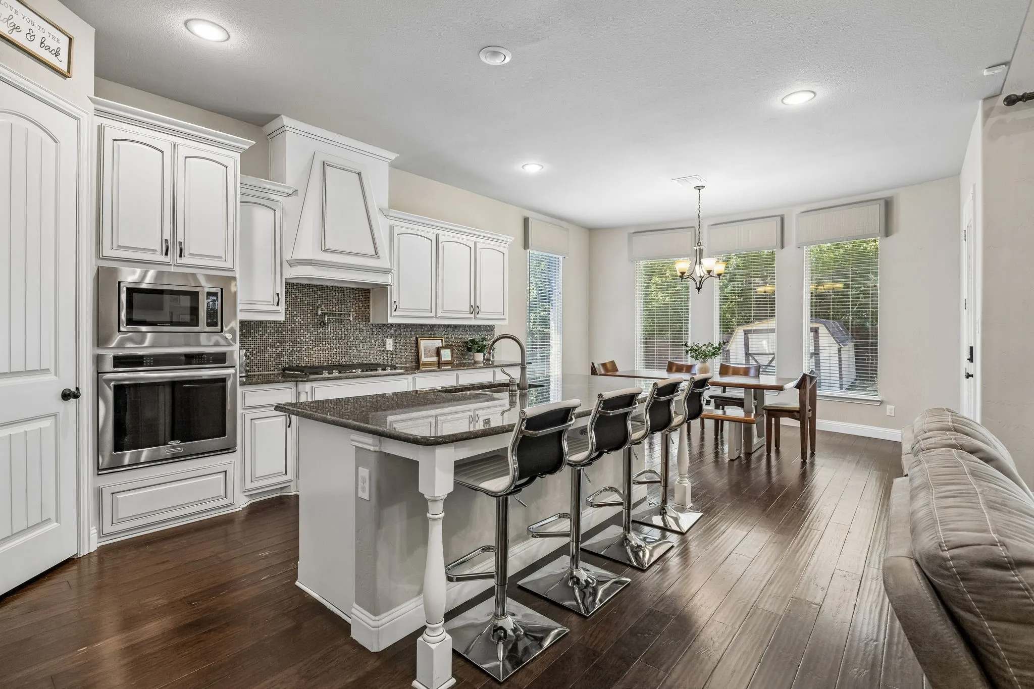 Single Family Residence For Sale in Tarrant County , 403 Clear Creek Drive, Mansfield, Texas 76063, 4 Bedroom, 4 Bathroom, 3 Garage spaces, 3,497 Sqft, built in 2014, mls#21363805, Real Estate Agent in Mansfield, Homes For Sale in Tarrant county, Homes For Sale in Mansfield, Realtor in Mansfield Texas, Real Estate Brokerage Independent Realty Texas, Luminita Cordes Realtor