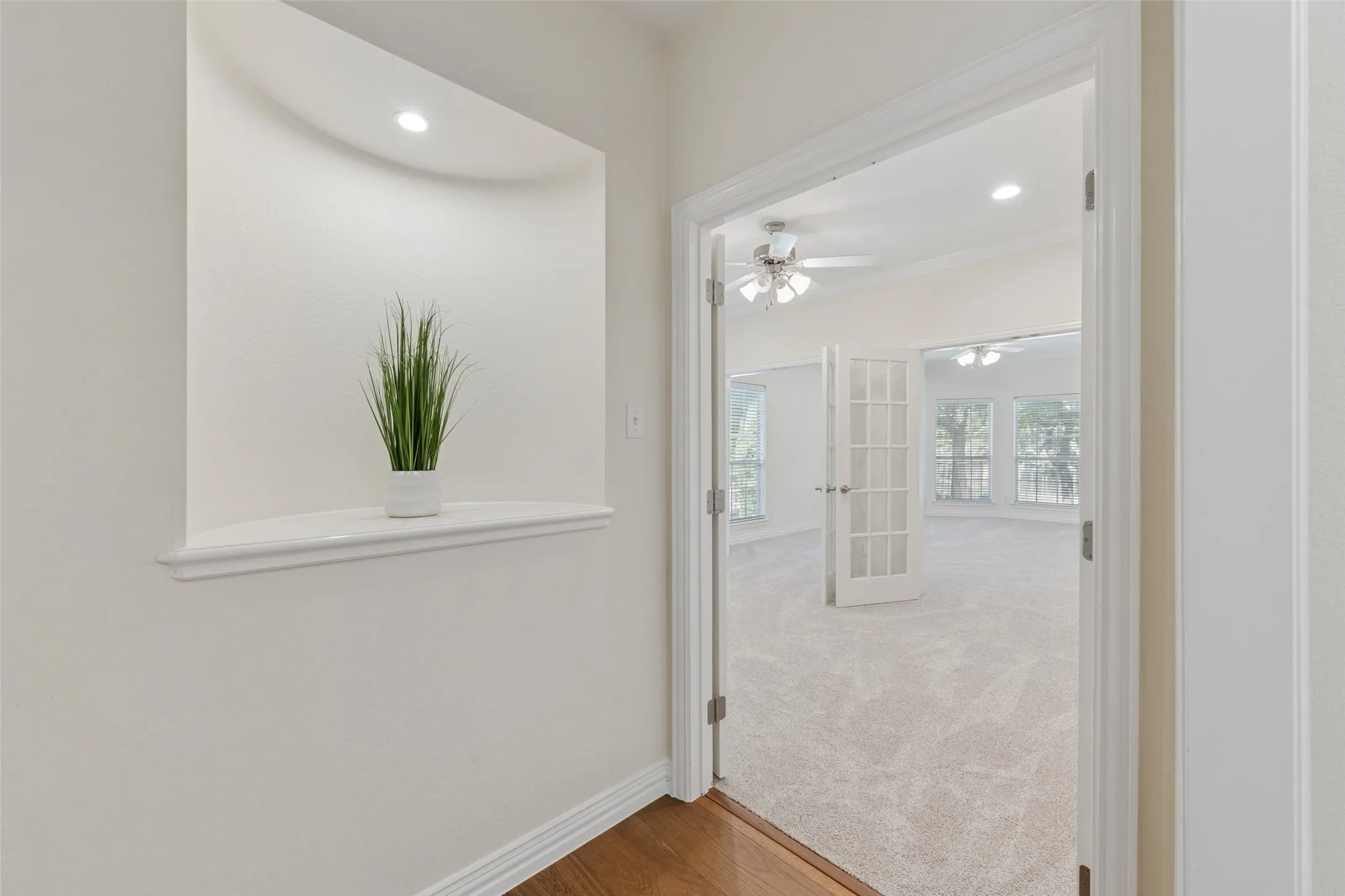 Single Family Residence For Sale in Tarrant County , 1825 Spinnaker Lane, Azle, Texas 76020, 4 Bedroom, 4 Bathroom, 3 Garage spaces, 3,751 Sqft, built in 2005, mls#21361791, Real Estate Agent in Azle, Homes For Sale in Tarrant county, Homes For Sale in Azle, Realtor in Azle Texas, Real Estate Brokerage Independent Realty Texas, Luminita Cordes Realtor