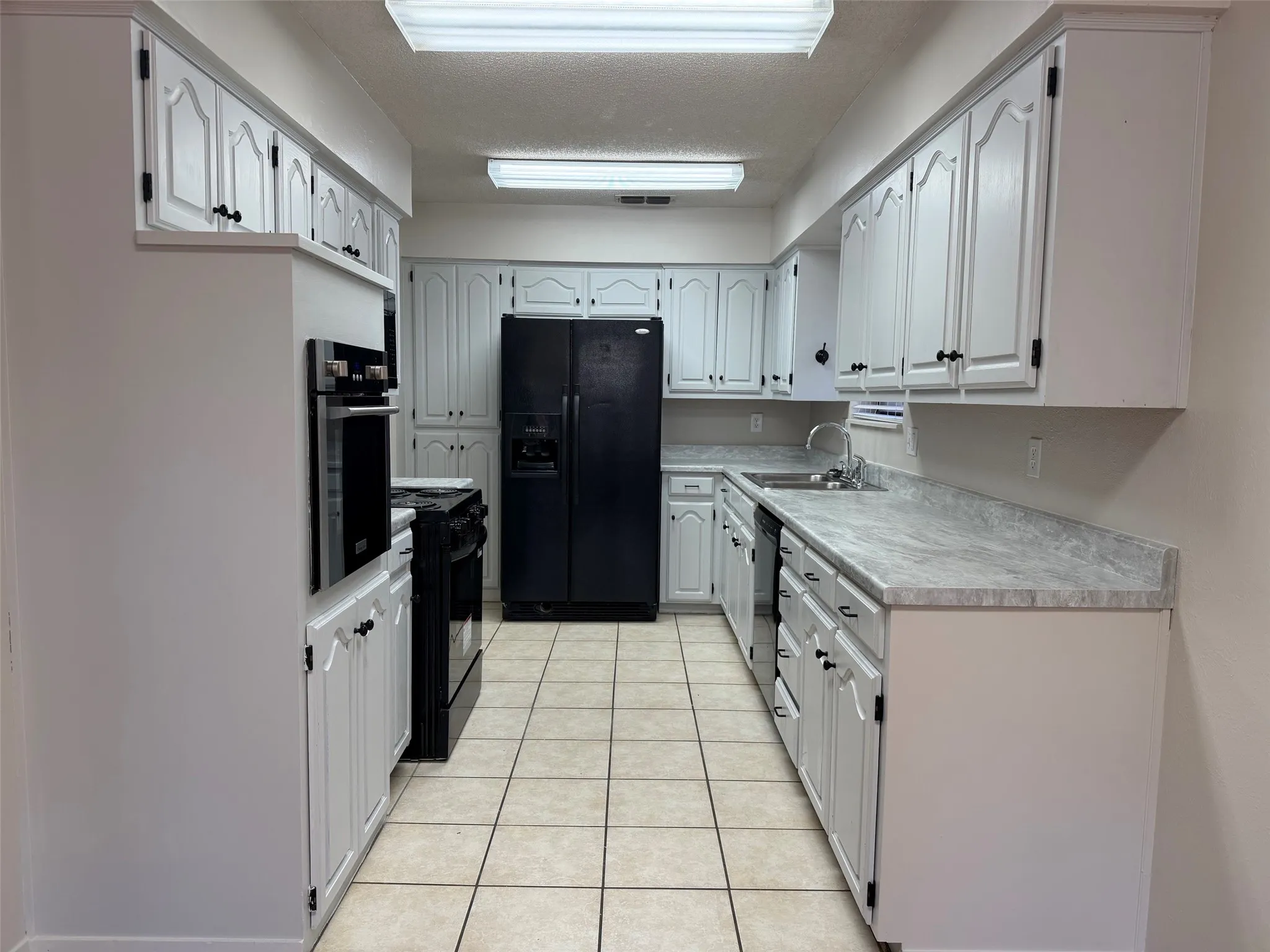 Single Family Residence For Sale in Young County , 1401 Preston Trail Court, Graham, Texas 76450, 3 Bedroom, 2 Bathroom, 2 Garage spaces, 1,544 Sqft, built in 1988, mls#21364221, Real Estate Agent in Graham, Homes For Sale in Young county, Homes For Sale in Graham, Realtor in Graham Texas, Real Estate Brokerage Independent Realty Texas, Luminita Cordes Realtor