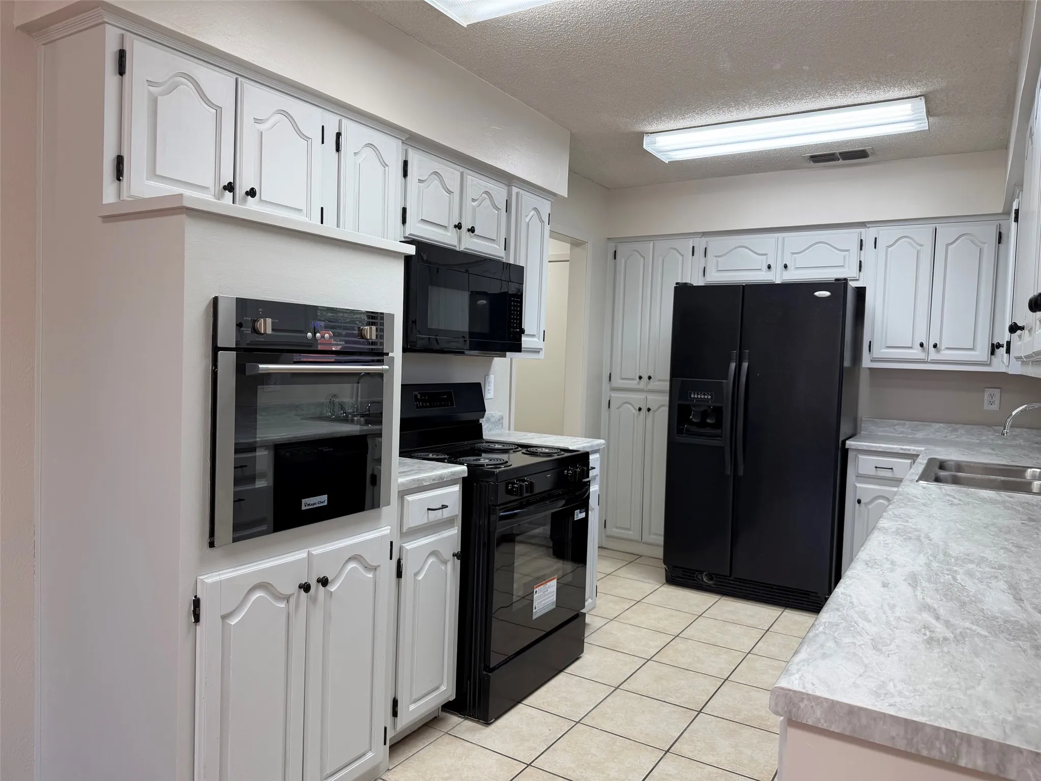 Single Family Residence For Sale in Young County , 1401 Preston Trail Court, Graham, Texas 76450, 3 Bedroom, 2 Bathroom, 2 Garage spaces, 1,544 Sqft, built in 1988, mls#21364221, Real Estate Agent in Graham, Homes For Sale in Young county, Homes For Sale in Graham, Realtor in Graham Texas, Real Estate Brokerage Independent Realty Texas, Luminita Cordes Realtor