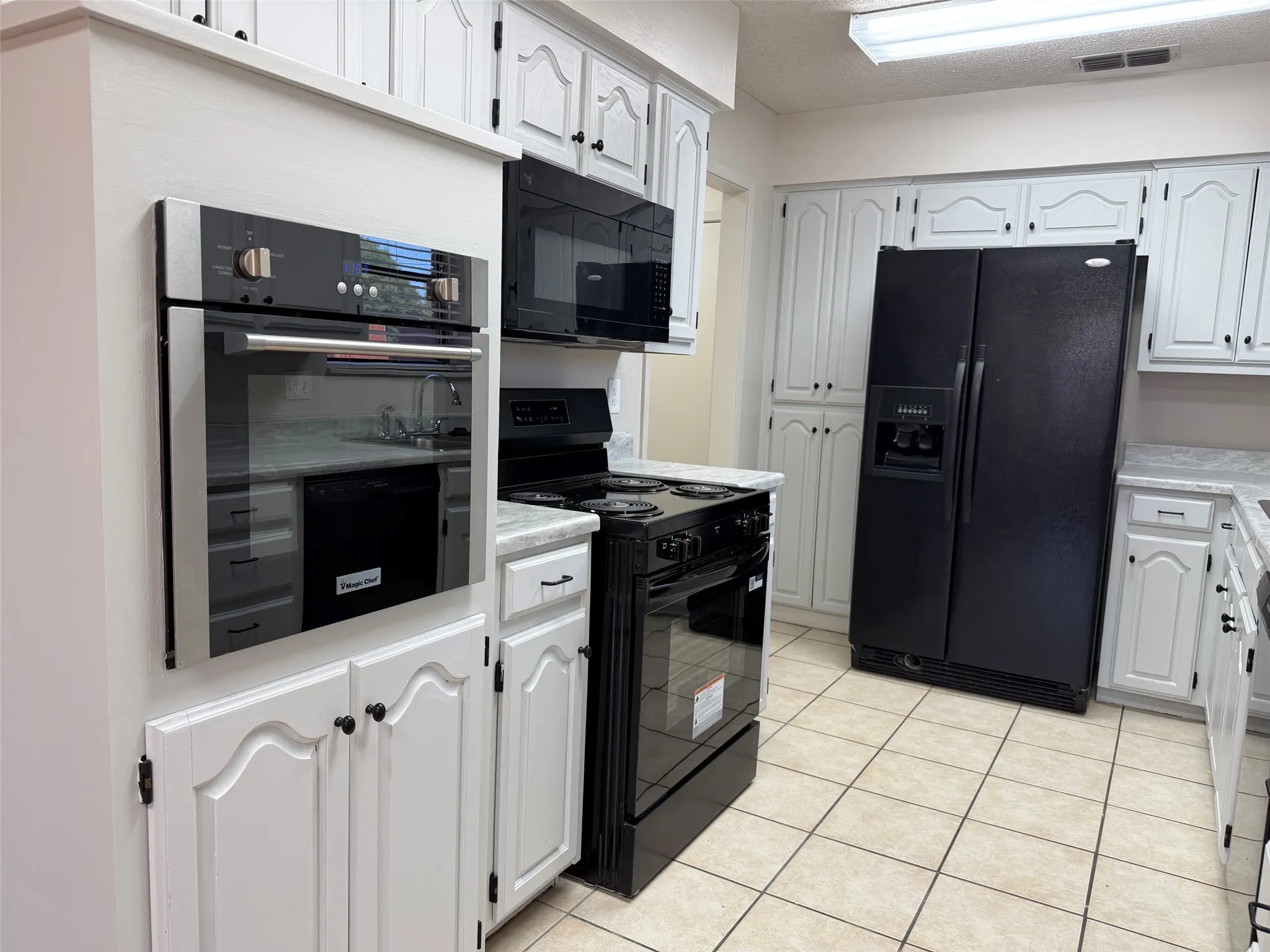 Single Family Residence For Sale in Young County , 1401 Preston Trail Court, Graham, Texas 76450, 3 Bedroom, 2 Bathroom, 2 Garage spaces, 1,544 Sqft, built in 1988, mls#21364221, Real Estate Agent in Graham, Homes For Sale in Young county, Homes For Sale in Graham, Realtor in Graham Texas, Real Estate Brokerage Independent Realty Texas, Luminita Cordes Realtor