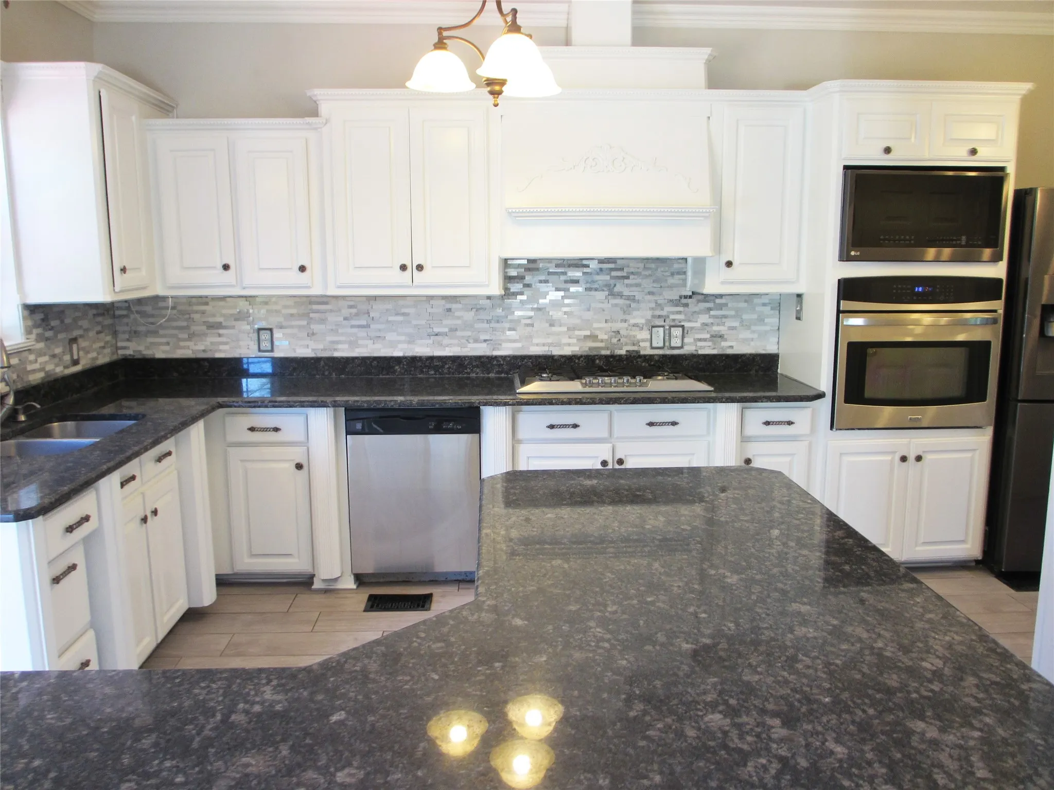 Single Family Residence For Sale in Van Zandt County , 850 VZ County Road 4204 Road 1, Canton, Texas 75103, 4 Bedroom, 3 Bathroom, 2 Garage spaces, 3,235 Sqft, built in 1998, mls#21365054, Real Estate Agent in Canton, Homes For Sale in Van Zandt county, Homes For Sale in Canton, Realtor in Canton Texas, Real Estate Brokerage Independent Realty Texas, Luminita Cordes Realtor