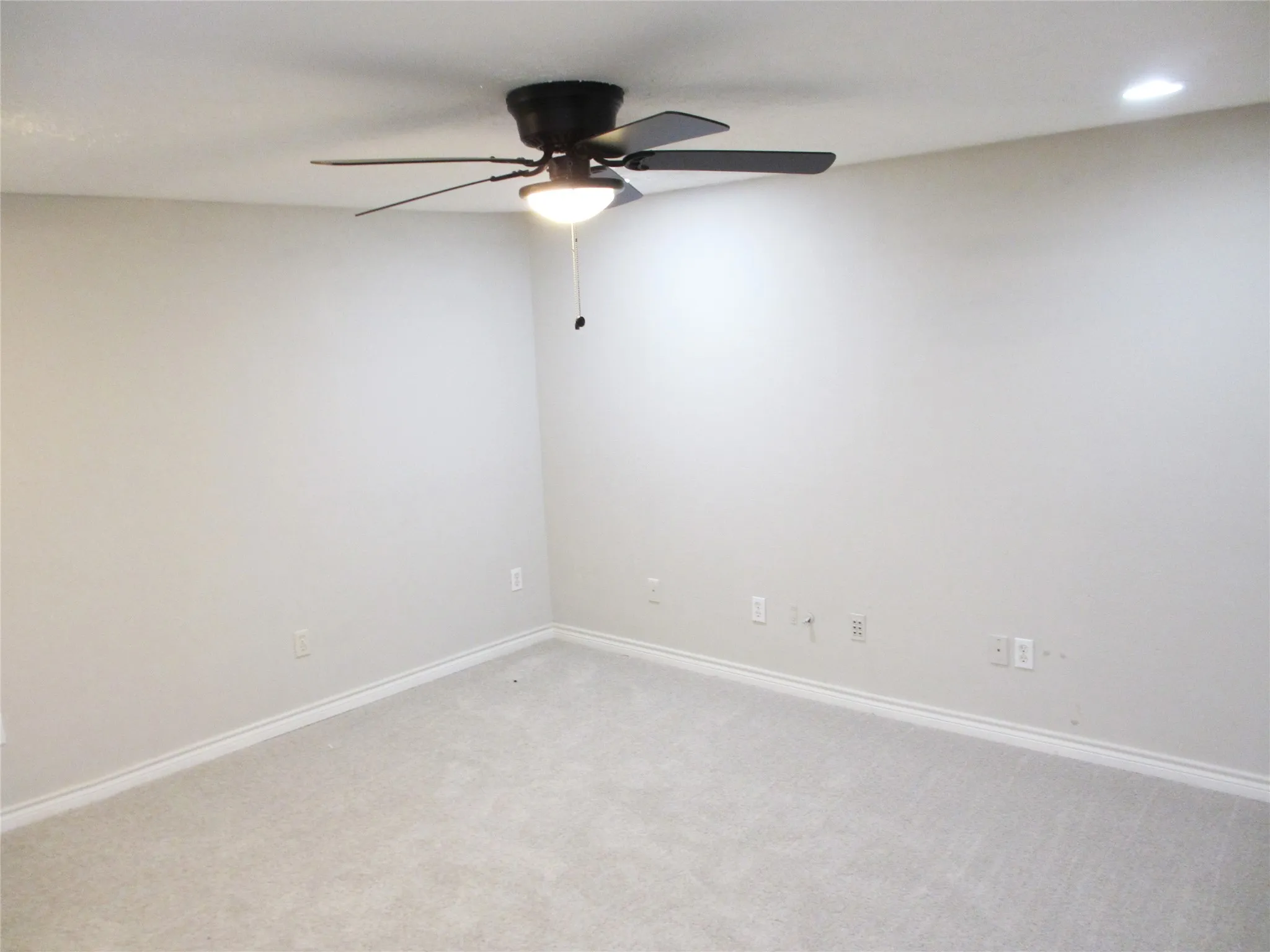 Single Family Residence For Sale in Van Zandt County , 850 VZ County Road 4204 Road 1, Canton, Texas 75103, 4 Bedroom, 3 Bathroom, 2 Garage spaces, 3,235 Sqft, built in 1998, mls#21365054, Real Estate Agent in Canton, Homes For Sale in Van Zandt county, Homes For Sale in Canton, Realtor in Canton Texas, Real Estate Brokerage Independent Realty Texas, Luminita Cordes Realtor