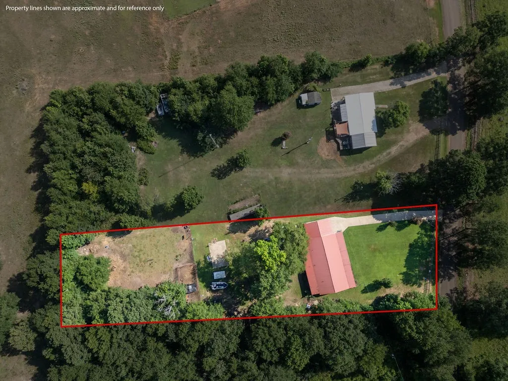 Single Family Residence For Sale in Upshur County , 339 H Williams Road, Gilmer, Texas 75645, 4 Bedroom, 2 Bathroom, Garage spaces, 2,020 Sqft, built in 2013, mls#21343328, Real Estate Agent in Gilmer, Homes For Sale in Upshur county, Homes For Sale in Gilmer, Realtor in Gilmer Texas, Real Estate Brokerage Independent Realty Texas, Luminita Cordes Realtor