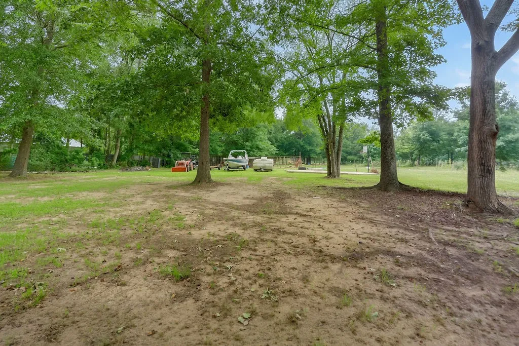 Single Family Residence For Sale in Upshur County , 339 H Williams Road, Gilmer, Texas 75645, 4 Bedroom, 2 Bathroom, Garage spaces, 2,020 Sqft, built in 2013, mls#21343328, Real Estate Agent in Gilmer, Homes For Sale in Upshur county, Homes For Sale in Gilmer, Realtor in Gilmer Texas, Real Estate Brokerage Independent Realty Texas, Luminita Cordes Realtor