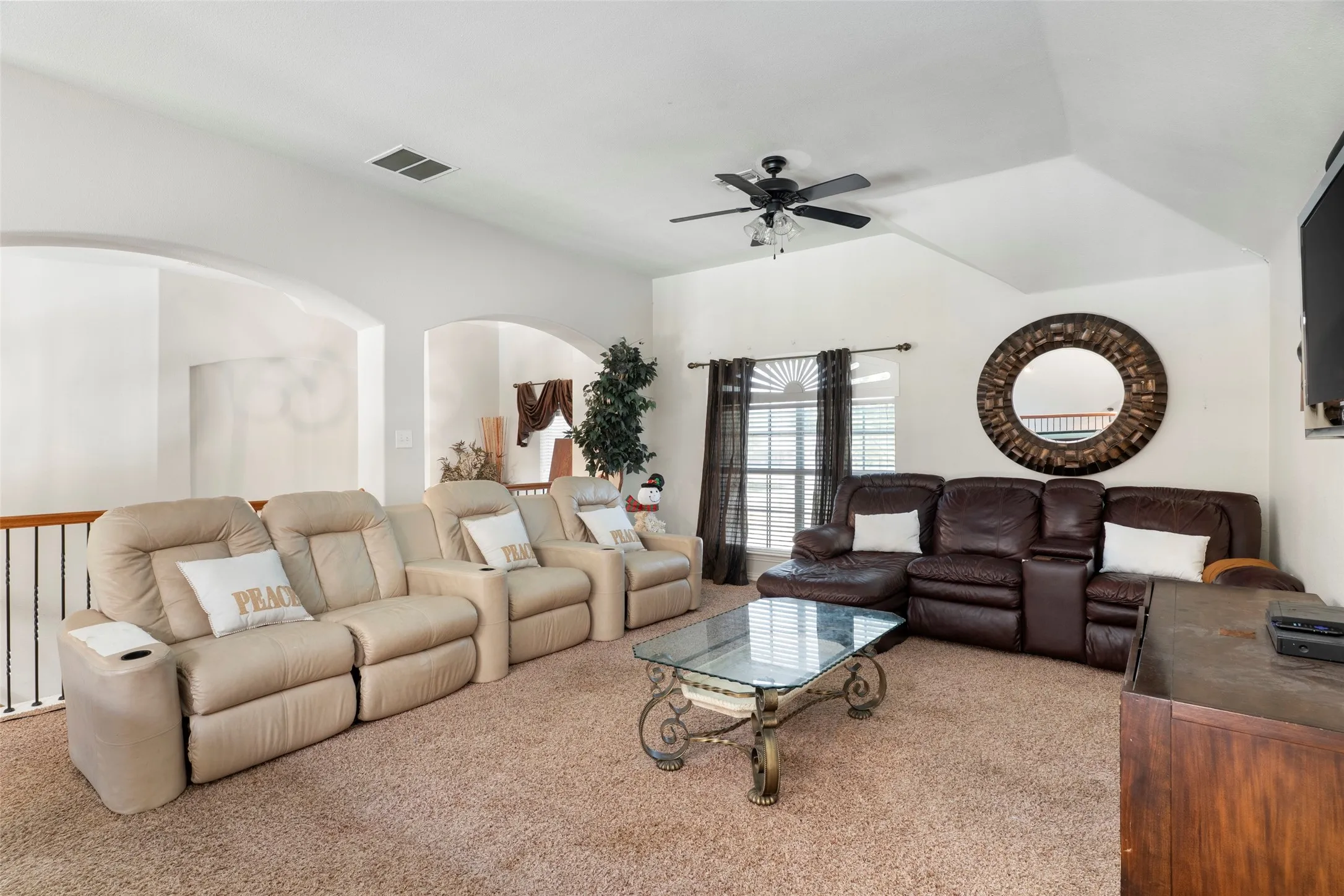 Single Family Residence For Sale in Dallas County , 6810 Indian Meadow Court, Sachse, Texas 75048, 5 Bedroom, 3 Bathroom, 2 Garage spaces, 3,798 Sqft, built in 2005, mls#21364354, Real Estate Agent in Sachse, Homes For Sale in Dallas county, Homes For Sale in Sachse, Realtor in Sachse Texas, Real Estate Brokerage Independent Realty Texas, Luminita Cordes Realtor