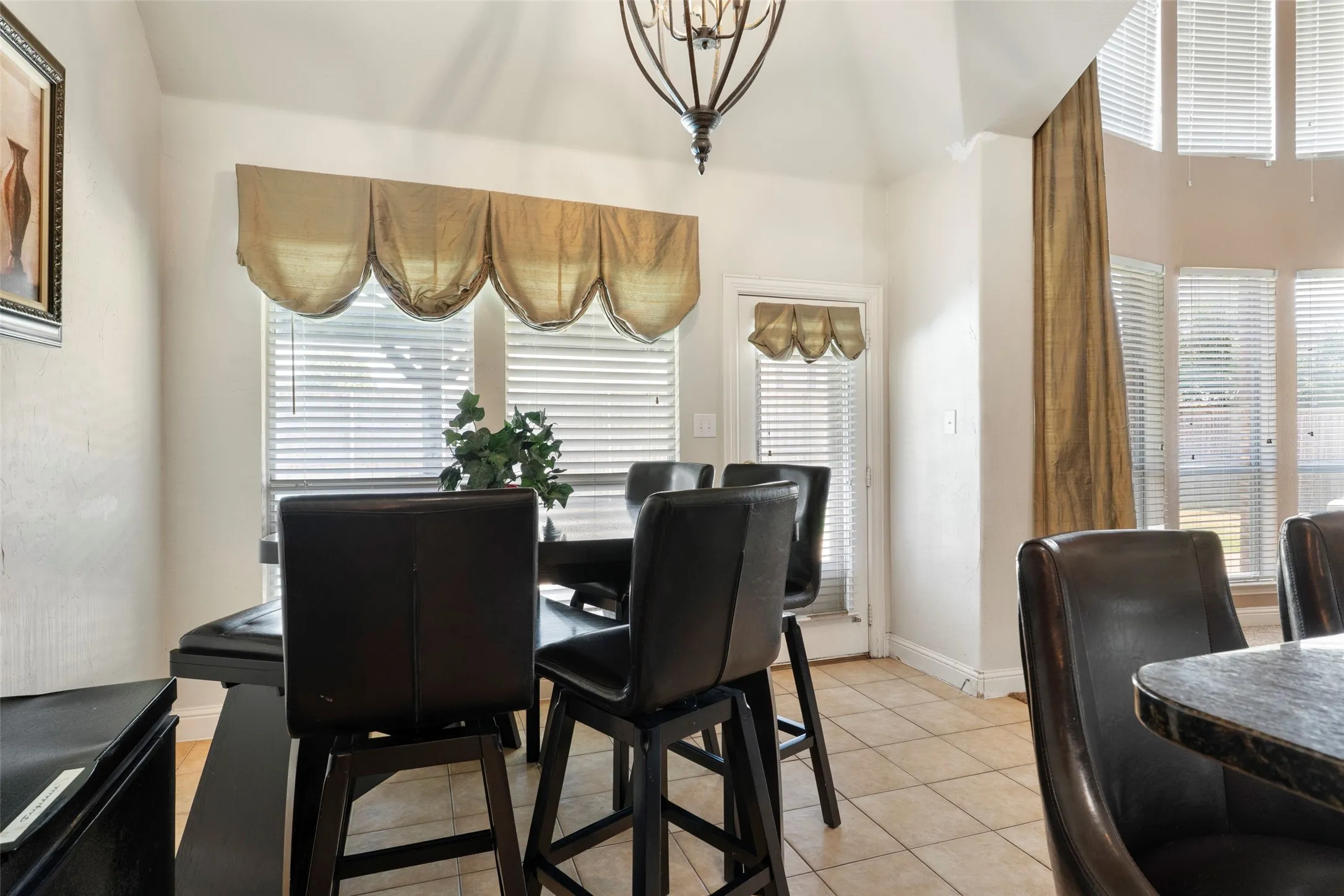 Single Family Residence For Sale in Dallas County , 6810 Indian Meadow Court, Sachse, Texas 75048, 5 Bedroom, 3 Bathroom, 2 Garage spaces, 3,798 Sqft, built in 2005, mls#21364354, Real Estate Agent in Sachse, Homes For Sale in Dallas county, Homes For Sale in Sachse, Realtor in Sachse Texas, Real Estate Brokerage Independent Realty Texas, Luminita Cordes Realtor