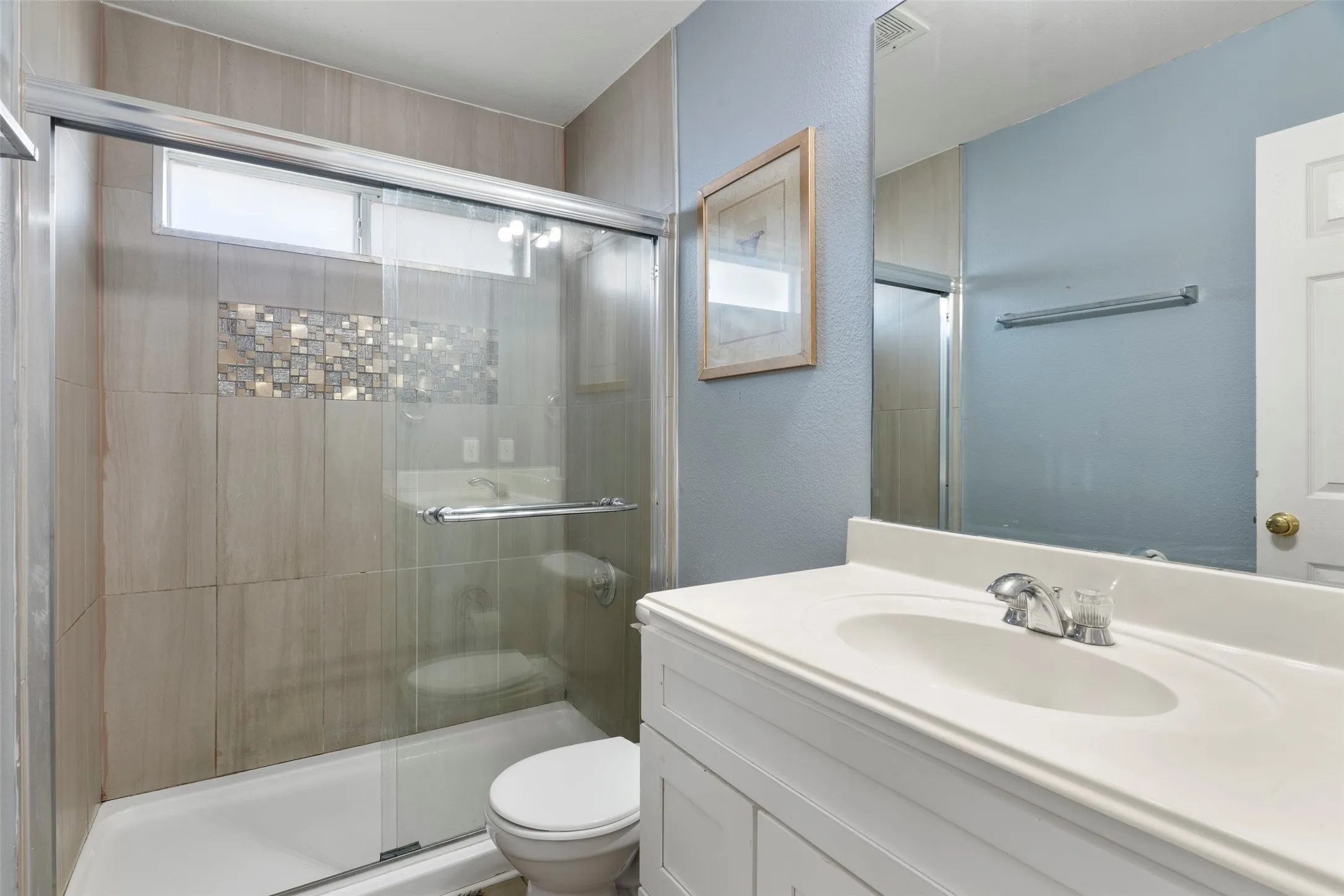 Single Family Residence For Sale in Dallas County , 6810 Indian Meadow Court, Sachse, Texas 75048, 5 Bedroom, 3 Bathroom, 2 Garage spaces, 3,798 Sqft, built in 2005, mls#21364354, Real Estate Agent in Sachse, Homes For Sale in Dallas county, Homes For Sale in Sachse, Realtor in Sachse Texas, Real Estate Brokerage Independent Realty Texas, Luminita Cordes Realtor