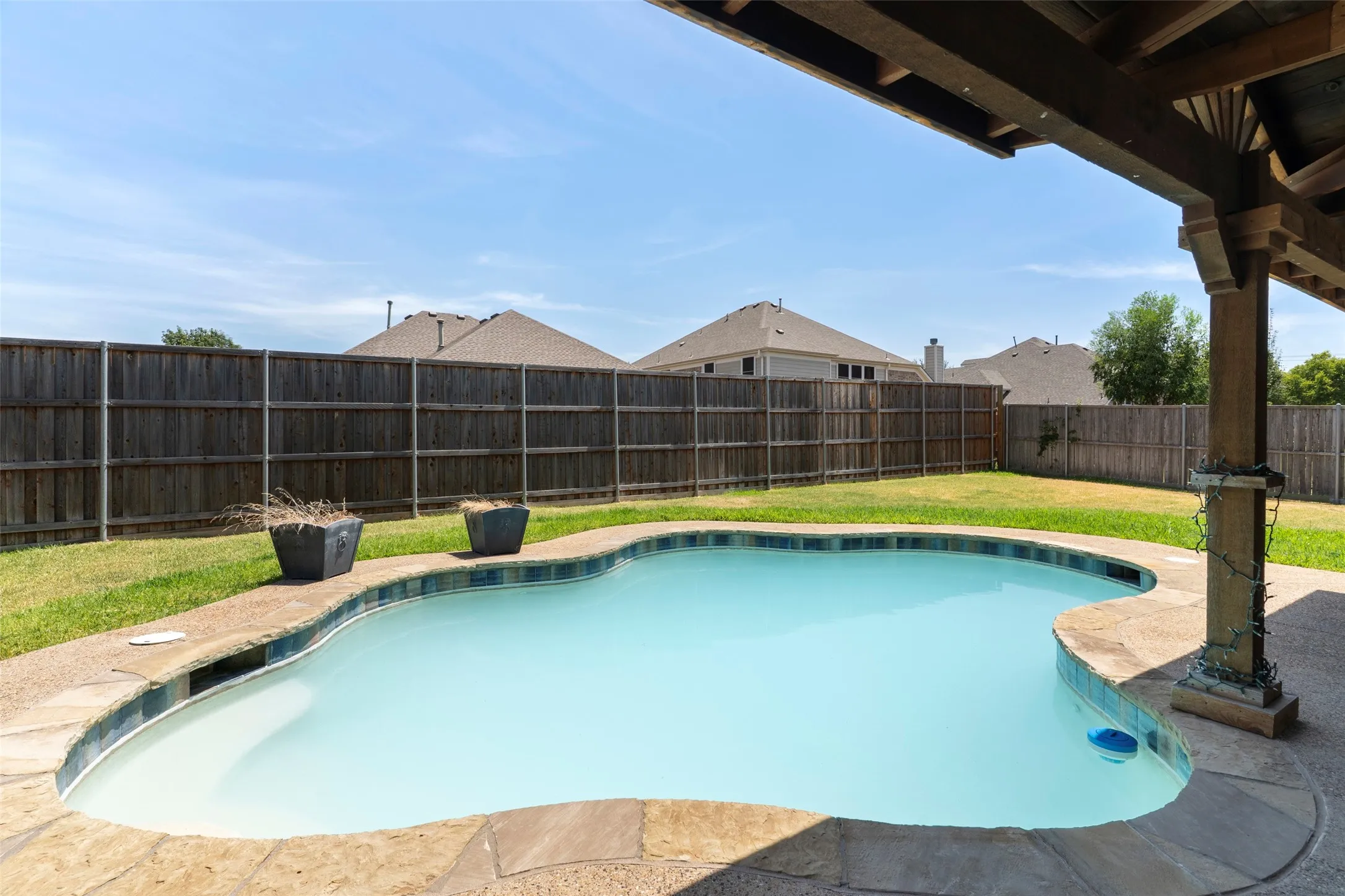 Single Family Residence For Sale in Dallas County , 6810 Indian Meadow Court, Sachse, Texas 75048, 5 Bedroom, 3 Bathroom, 2 Garage spaces, 3,798 Sqft, built in 2005, mls#21364354, Real Estate Agent in Sachse, Homes For Sale in Dallas county, Homes For Sale in Sachse, Realtor in Sachse Texas, Real Estate Brokerage Independent Realty Texas, Luminita Cordes Realtor