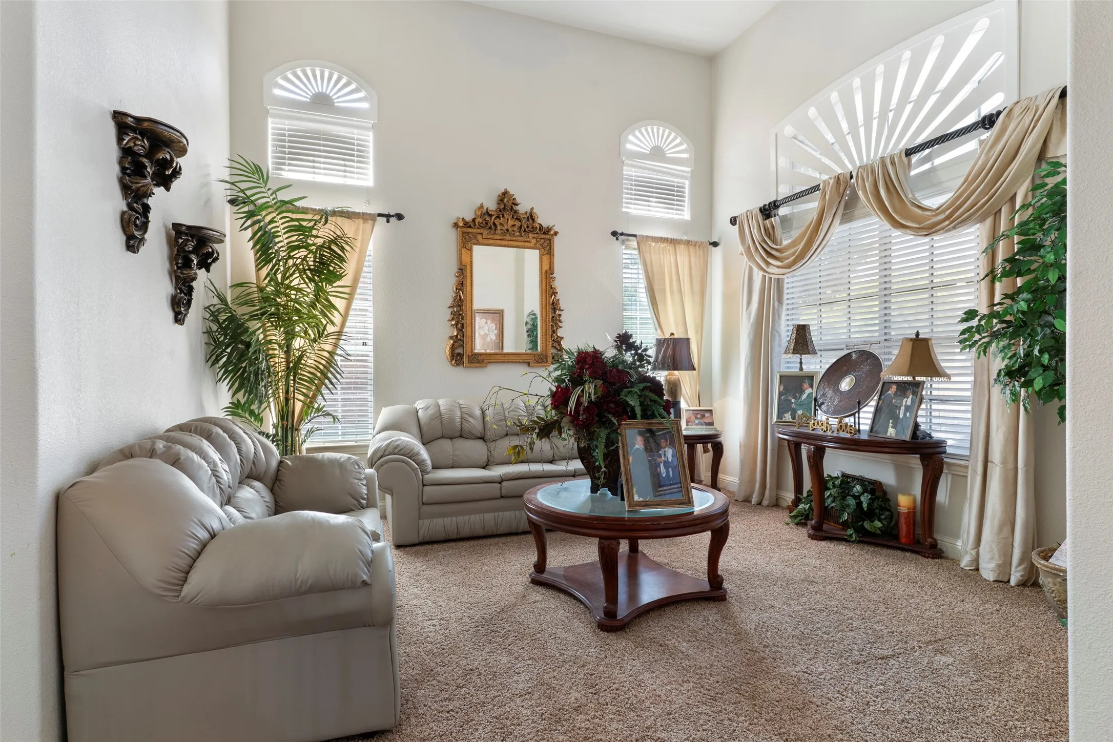 Single Family Residence For Sale in Dallas County , 6810 Indian Meadow Court, Sachse, Texas 75048, 5 Bedroom, 3 Bathroom, 2 Garage spaces, 3,798 Sqft, built in 2005, mls#21364354, Real Estate Agent in Sachse, Homes For Sale in Dallas county, Homes For Sale in Sachse, Realtor in Sachse Texas, Real Estate Brokerage Independent Realty Texas, Luminita Cordes Realtor