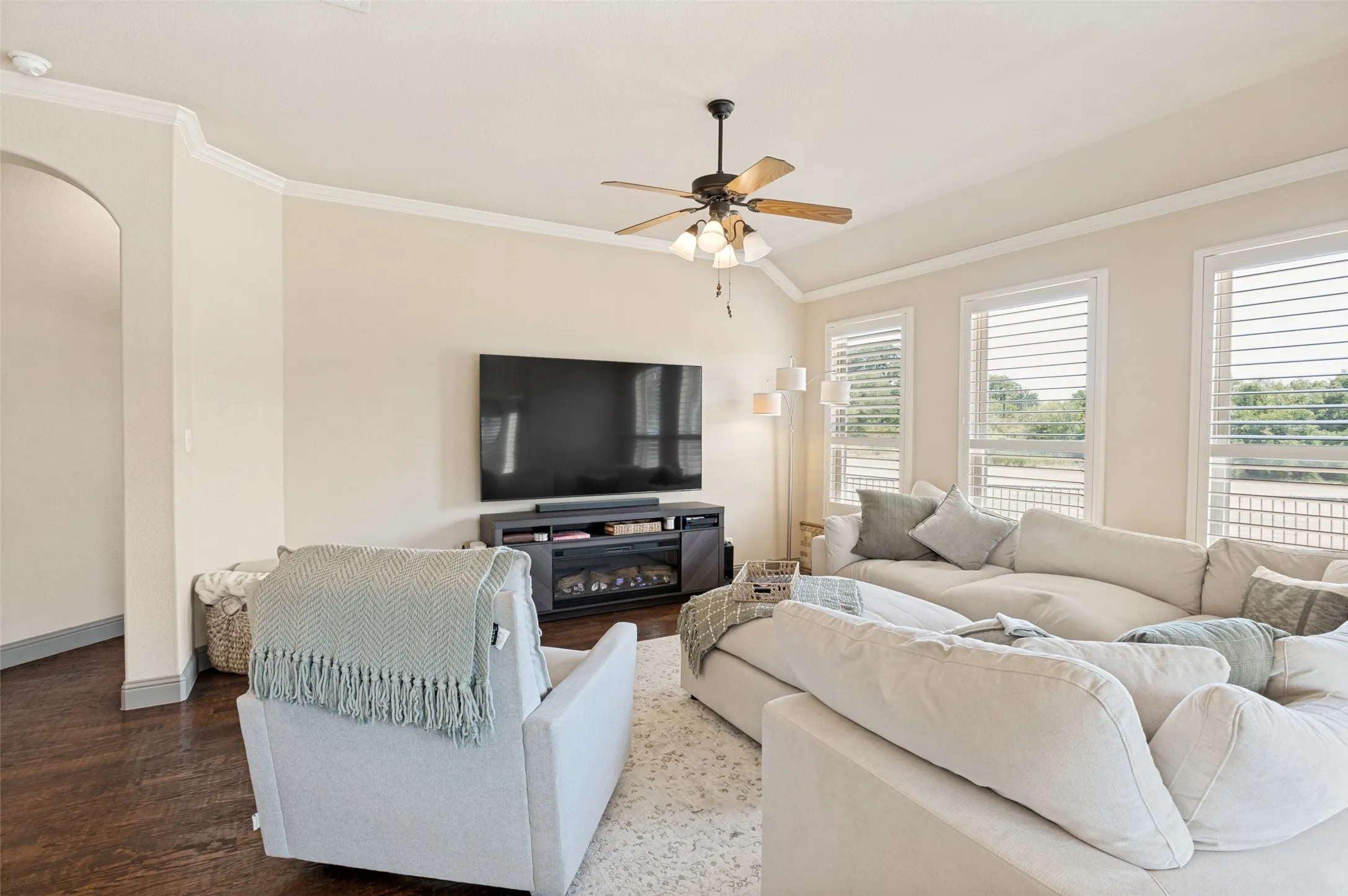 Single Family Residence For Rent in Denton County , 15600 Fire Creek Lane, Fort Worth, Texas 76177, 3 Bedroom, 2 Bathroom, 2 Garage spaces, 2,188 Sqft, built in 2009, Price $2,850, mls#21365015, Real Estate Agent in Fort Worth, Homes For Rent in Denton county, Homes For Rent in Fort Worth, Realtor in Fort Worth Texas, Real Estate Brokerage Independent Realty Texas, Luminita Cordes Realtor