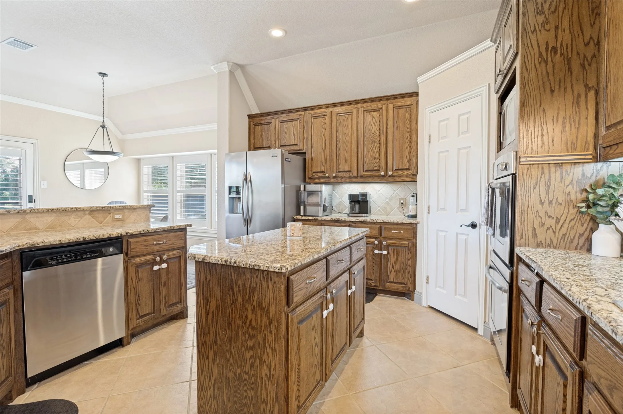 Single Family Residence For Rent in Denton County , 15600 Fire Creek Lane, Fort Worth, Texas 76177, 3 Bedroom, 2 Bathroom, 2 Garage spaces, 2,188 Sqft, built in 2009, Price $2,850, mls#21365015, Real Estate Agent in Fort Worth, Homes For Rent in Denton county, Homes For Rent in Fort Worth, Realtor in Fort Worth Texas, Real Estate Brokerage Independent Realty Texas, Luminita Cordes Realtor