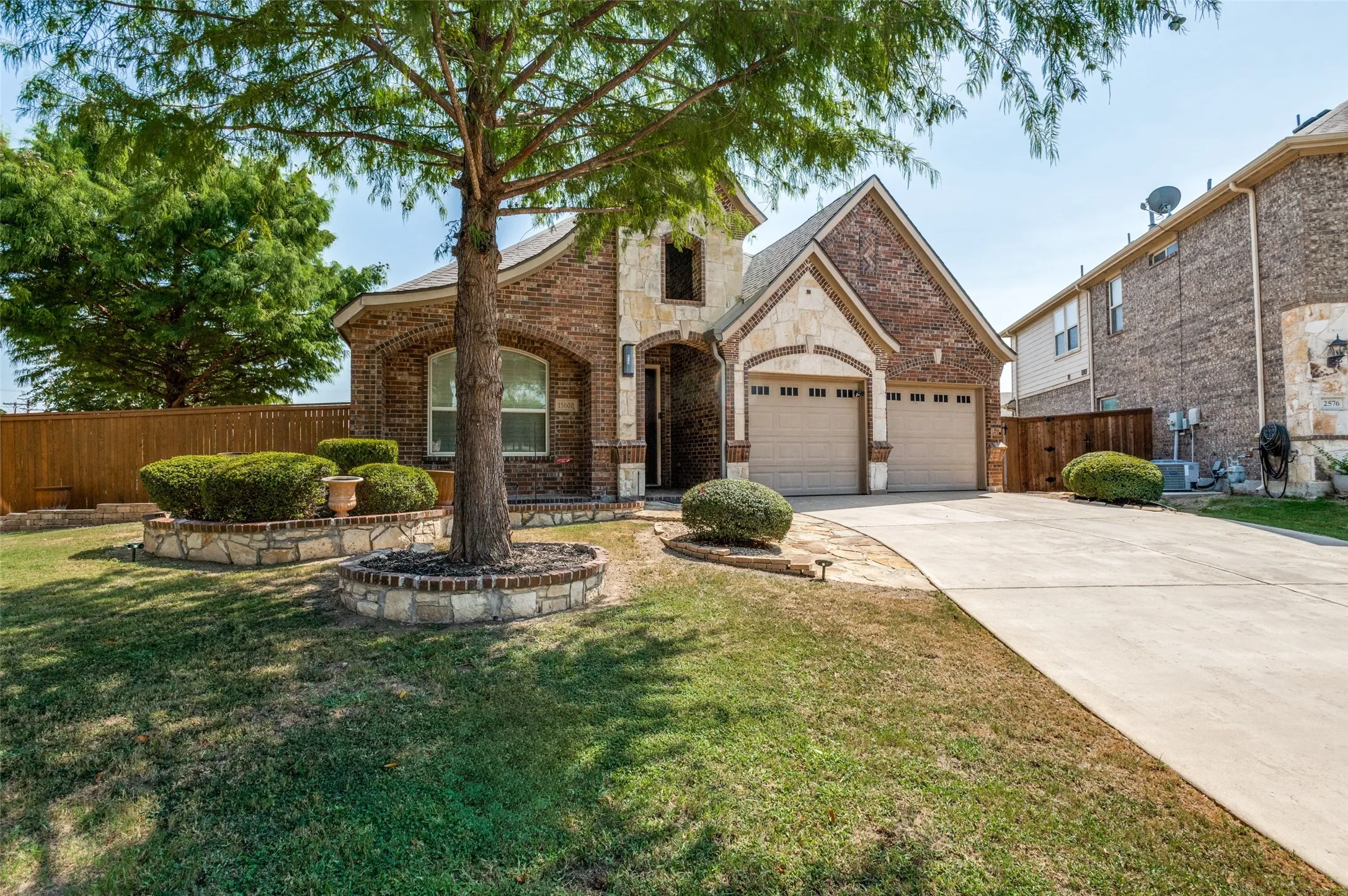 Single Family Residence For Rent in Denton County , 15600 Fire Creek Lane, Fort Worth, Texas 76177, 3 Bedroom, 2 Bathroom, 2 Garage spaces, 2,188 Sqft, built in 2009, Price $2,850, mls#21365015, Real Estate Agent in Fort Worth, Homes For Rent in Denton county, Homes For Rent in Fort Worth, Realtor in Fort Worth Texas, Real Estate Brokerage Independent Realty Texas, Luminita Cordes Realtor