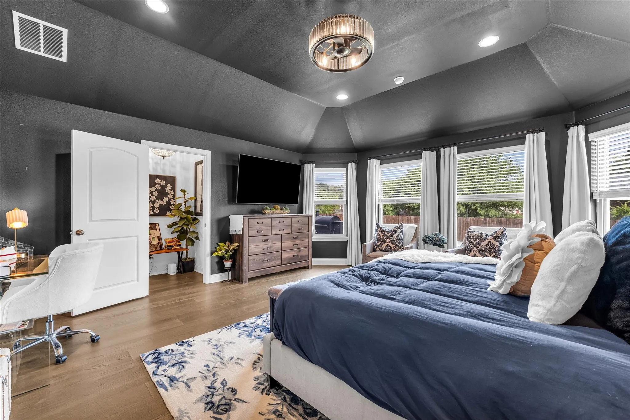 Single Family Residence For Sale in Mc Lennan County , 1317 Ridgeview Drive, Hewitt, Texas 76643, 4 Bedroom, 2 Bathroom, 2 Garage spaces, 2,271 Sqft, built in 2023, mls#21364699, Real Estate Agent in Hewitt, Homes For Sale in Mc Lennan county, Homes For Sale in Hewitt, Realtor in Hewitt Texas, Real Estate Brokerage Independent Realty Texas, Luminita Cordes Realtor