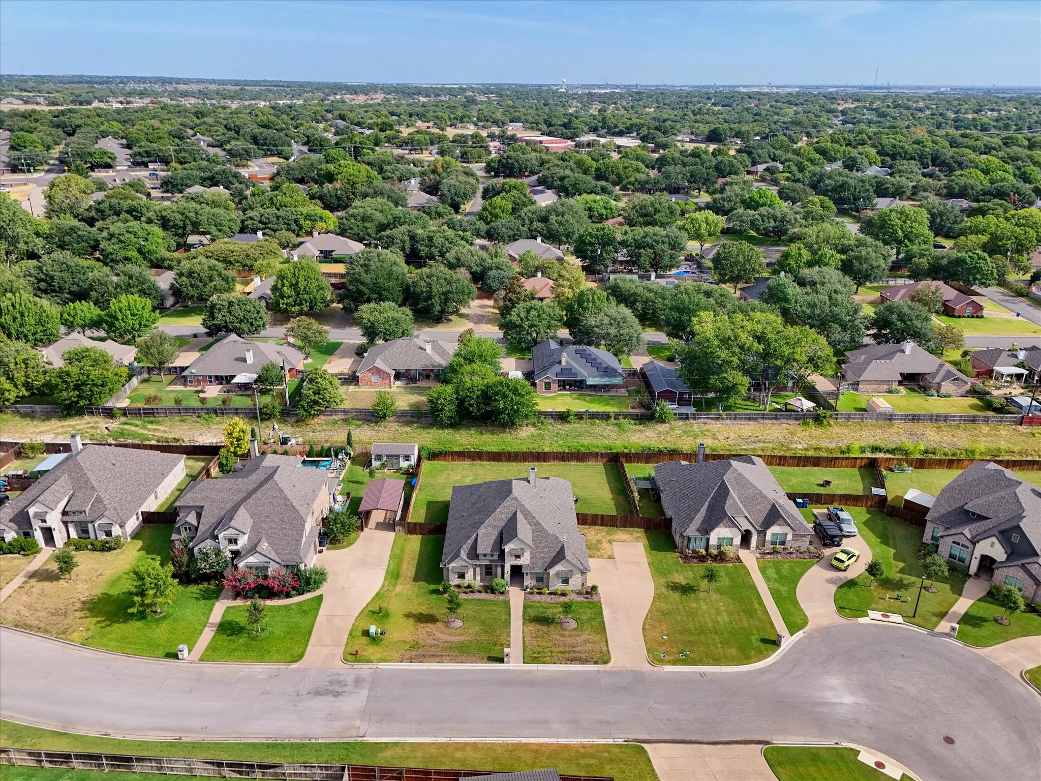 Single Family Residence For Sale in Mc Lennan County , 1317 Ridgeview Drive, Hewitt, Texas 76643, 4 Bedroom, 2 Bathroom, 2 Garage spaces, 2,271 Sqft, built in 2023, mls#21364699, Real Estate Agent in Hewitt, Homes For Sale in Mc Lennan county, Homes For Sale in Hewitt, Realtor in Hewitt Texas, Real Estate Brokerage Independent Realty Texas, Luminita Cordes Realtor