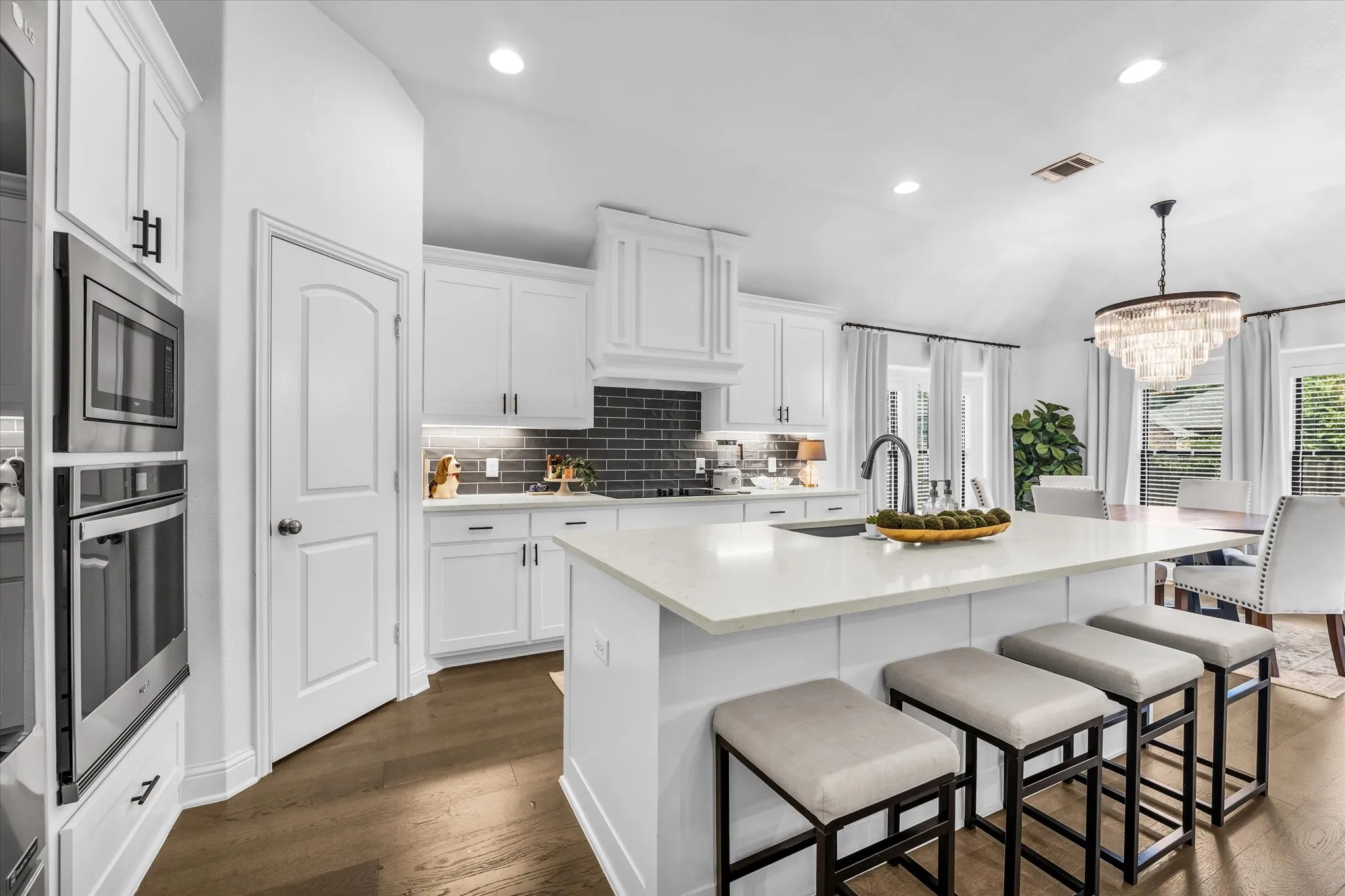 Single Family Residence For Sale in Mc Lennan County , 1317 Ridgeview Drive, Hewitt, Texas 76643, 4 Bedroom, 2 Bathroom, 2 Garage spaces, 2,271 Sqft, built in 2023, mls#21364699, Real Estate Agent in Hewitt, Homes For Sale in Mc Lennan county, Homes For Sale in Hewitt, Realtor in Hewitt Texas, Real Estate Brokerage Independent Realty Texas, Luminita Cordes Realtor
