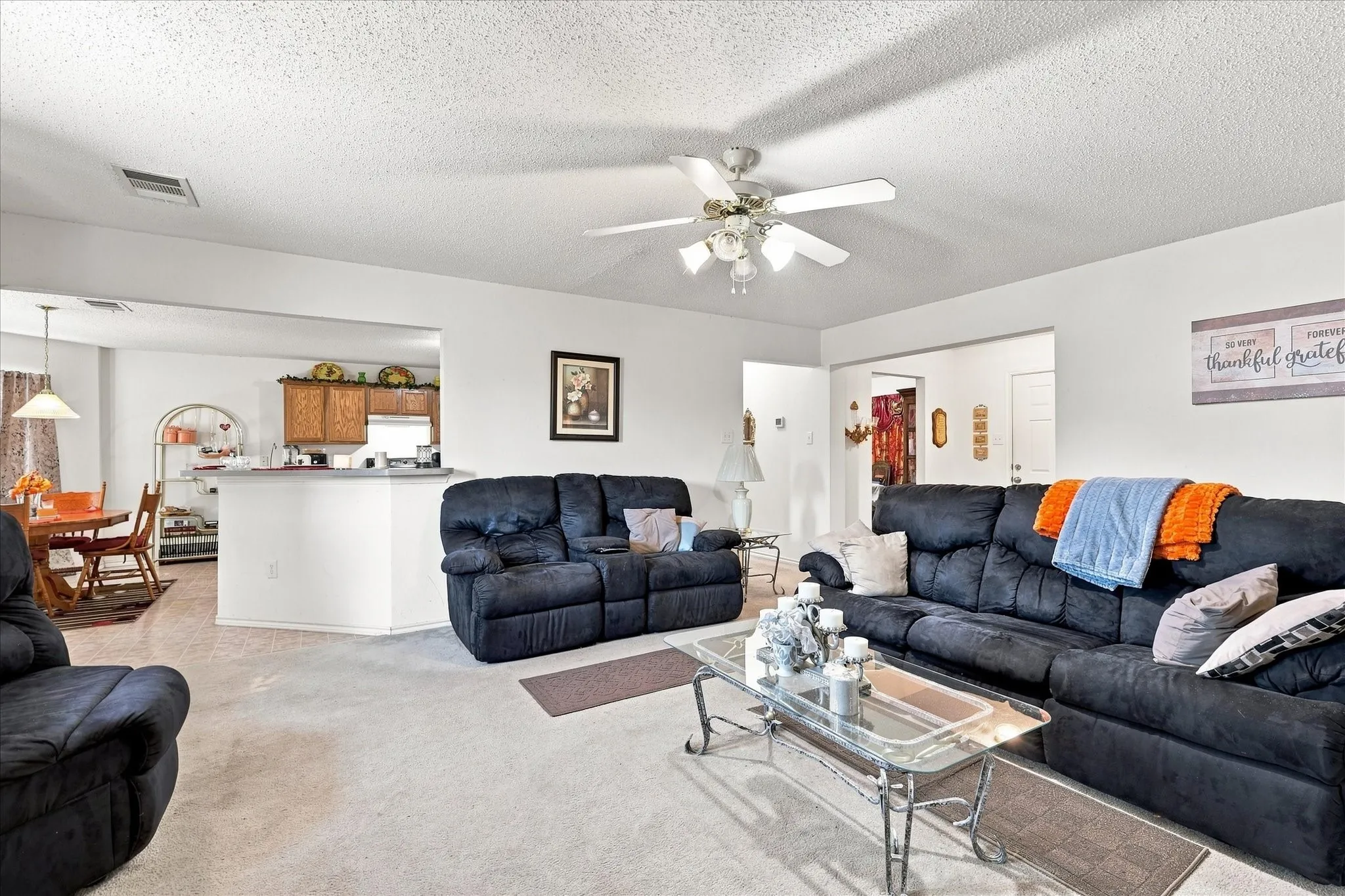 Single Family Residence For Sale in Kaufman County , 10475 Country View Lane, Forney, Texas 75126, 4 Bedroom, 3 Bathroom, 2 Garage spaces, 2,117 Sqft, built in 2002, mls#21359217, Real Estate Agent in Forney, Homes For Sale in Kaufman county, Homes For Sale in Forney, Realtor in Forney Texas, Real Estate Brokerage Independent Realty Texas, Luminita Cordes Realtor