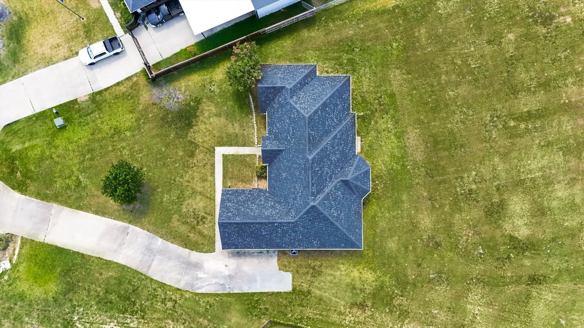 Single Family Residence For Sale in Kaufman County , 10475 Country View Lane, Forney, Texas 75126, 4 Bedroom, 3 Bathroom, 2 Garage spaces, 2,117 Sqft, built in 2002, mls#21359217, Real Estate Agent in Forney, Homes For Sale in Kaufman county, Homes For Sale in Forney, Realtor in Forney Texas, Real Estate Brokerage Independent Realty Texas, Luminita Cordes Realtor