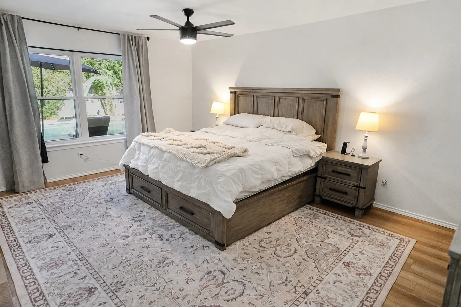 Single Family Residence For Sale in Tarrant County , 2200 Midhurst Drive, Arlington, Texas 76013, 4 Bedroom, 3 Bathroom, 2 Garage spaces, 2,782 Sqft, built in 1973, mls#21364136, Real Estate Agent in Arlington, Homes For Sale in Tarrant county, Homes For Sale in Arlington, Realtor in Arlington Texas, Real Estate Brokerage Independent Realty Texas, Luminita Cordes Realtor