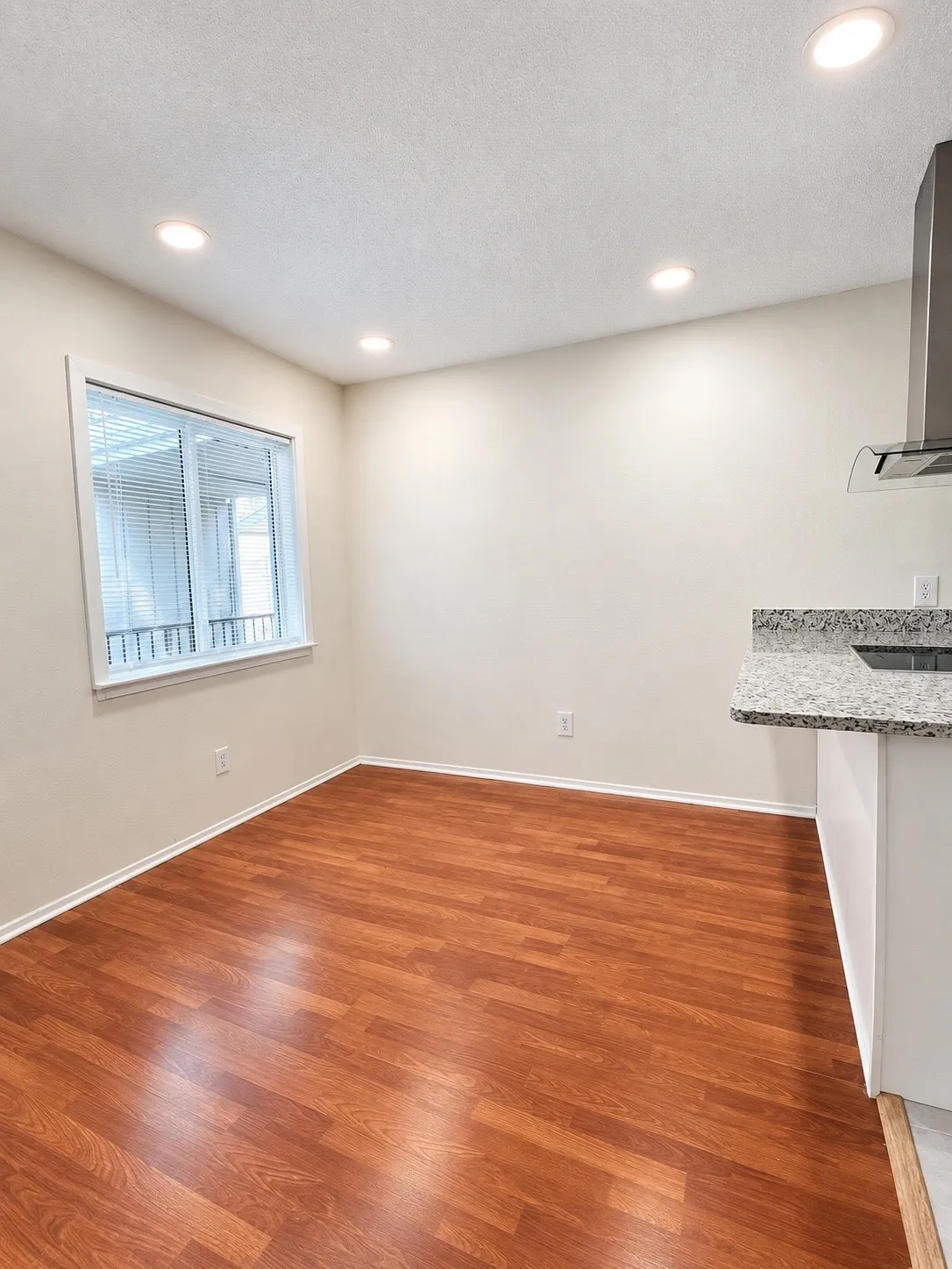Condominium For Rent in Dallas County , 5923 Harvest Hill Road 2089, Dallas, Texas 75230, 2 Bedroom, 2 Bathroom, Garage spaces, 658 Sqft, built in 1970, mls#21364635, Real Estate Agent in Dallas, Homes For Rent in Dallas county, Homes For Rent in Dallas, Realtor in Dallas Texas, Real Estate Brokerage Independent Realty Texas, Luminita Cordes Realtor