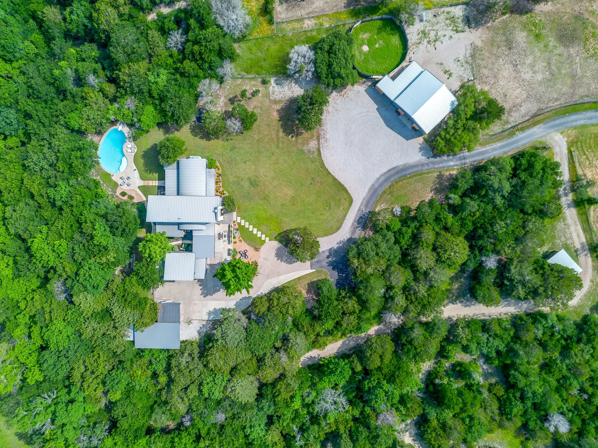 Single Family Residence For Sale in Parker County , 357 Wood Lake Road, Aledo, Texas 76008, 5 Bedroom, 5 Bathroom, 2 Garage spaces, 3,429 Sqft, built in 2005, Price $2,775,000, mls#21363403, Real Estate Agent in Aledo, Homes For Sale in Parker county, Homes For Sale in Aledo, Realtor in Aledo Texas, Real Estate Brokerage Independent Realty Texas, Luminita Cordes Realtor