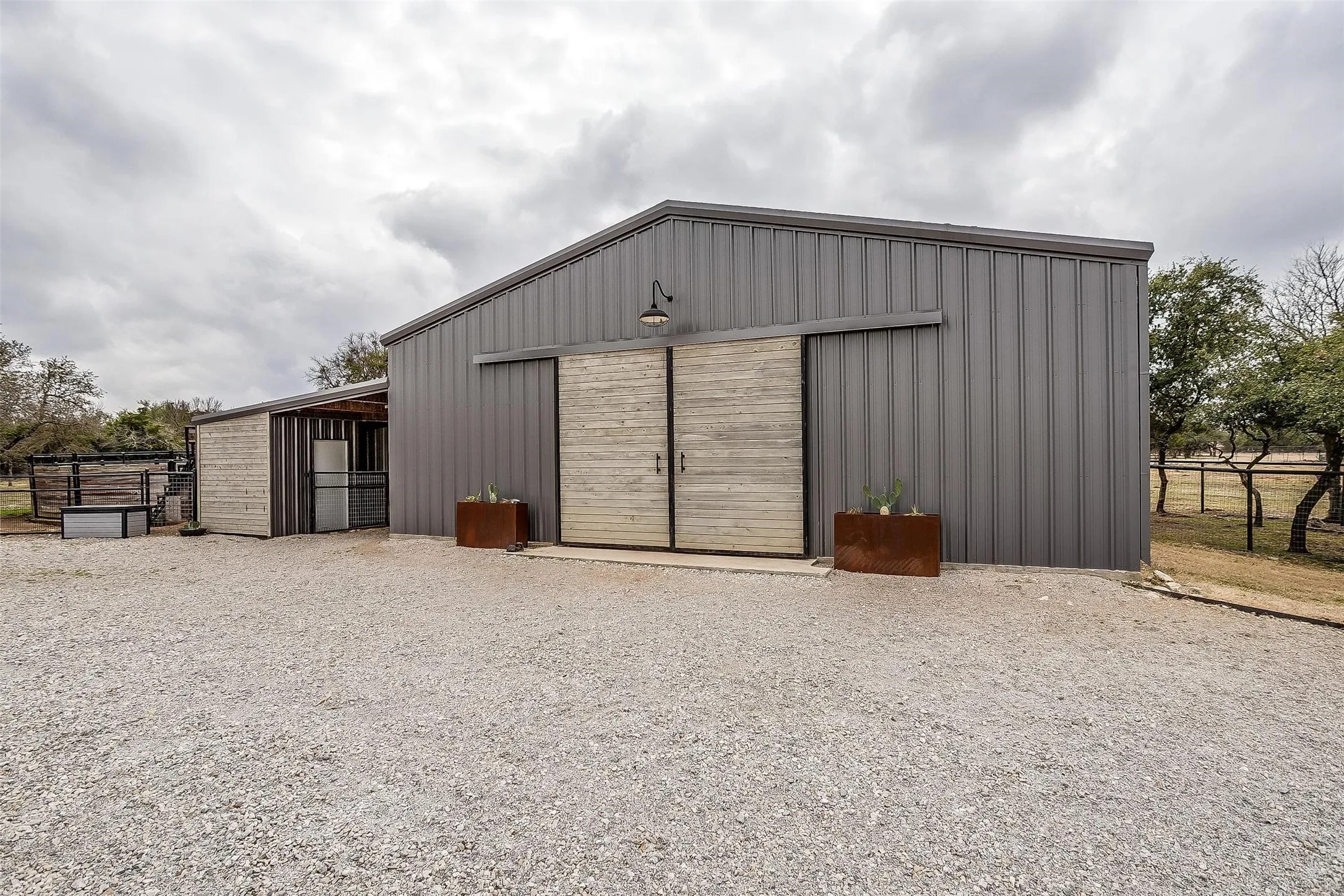 Single Family Residence For Sale in Parker County , 357 Wood Lake Road, Aledo, Texas 76008, 5 Bedroom, 5 Bathroom, 2 Garage spaces, 3,429 Sqft, built in 2005, Price $2,775,000, mls#21363403, Real Estate Agent in Aledo, Homes For Sale in Parker county, Homes For Sale in Aledo, Realtor in Aledo Texas, Real Estate Brokerage Independent Realty Texas, Luminita Cordes Realtor