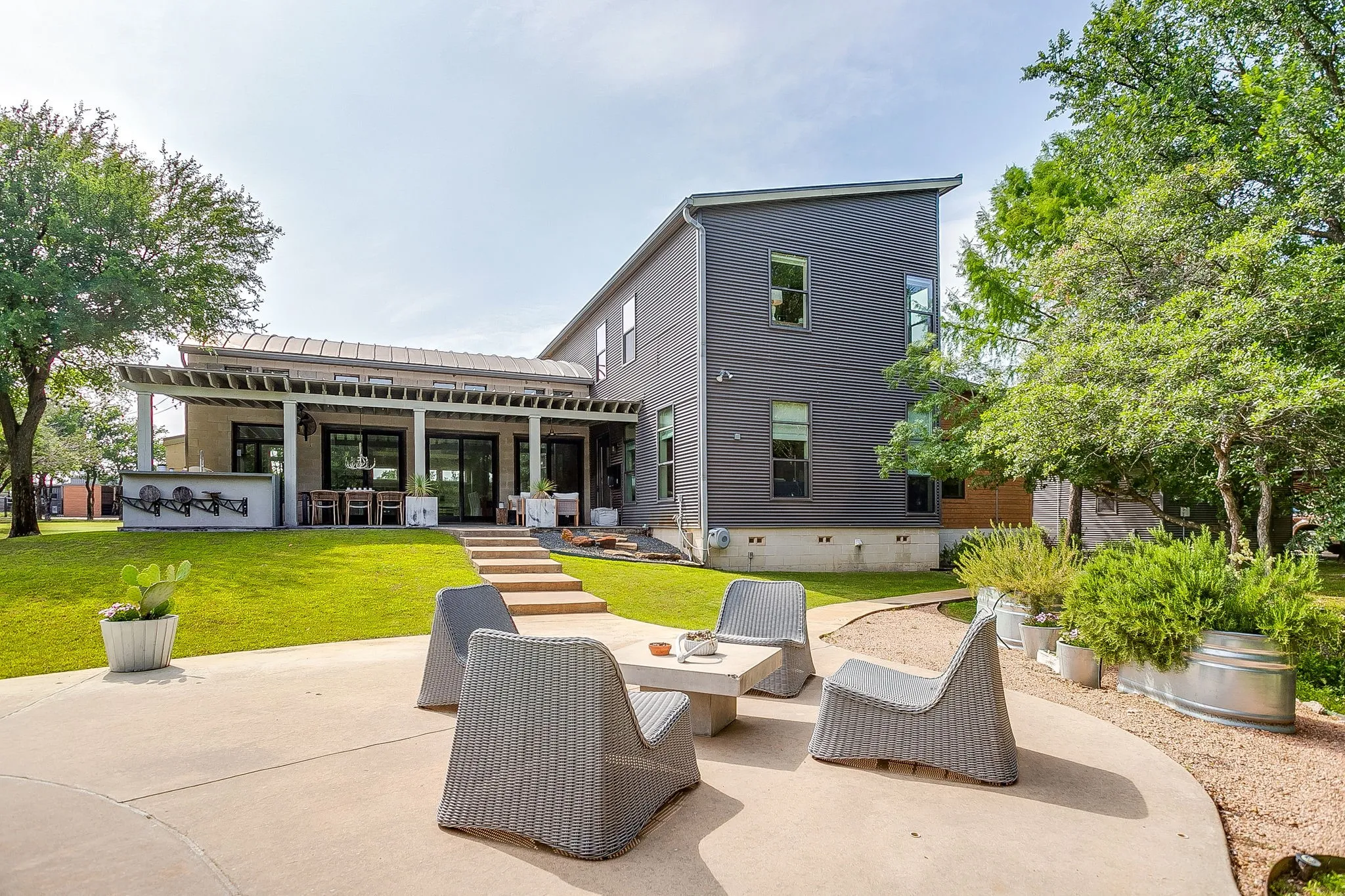 Single Family Residence For Sale in Parker County , 357 Wood Lake Road, Aledo, Texas 76008, 5 Bedroom, 5 Bathroom, 2 Garage spaces, 3,429 Sqft, built in 2005, Price $2,775,000, mls#21363403, Real Estate Agent in Aledo, Homes For Sale in Parker county, Homes For Sale in Aledo, Realtor in Aledo Texas, Real Estate Brokerage Independent Realty Texas, Luminita Cordes Realtor