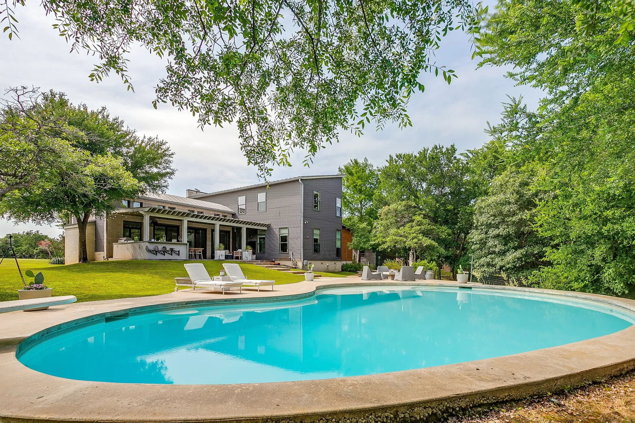 Single Family Residence For Sale in Parker County , 357 Wood Lake Road, Aledo, Texas 76008, 5 Bedroom, 5 Bathroom, 2 Garage spaces, 3,429 Sqft, built in 2005, Price $2,775,000, mls#21363403, Real Estate Agent in Aledo, Homes For Sale in Parker county, Homes For Sale in Aledo, Realtor in Aledo Texas, Real Estate Brokerage Independent Realty Texas, Luminita Cordes Realtor