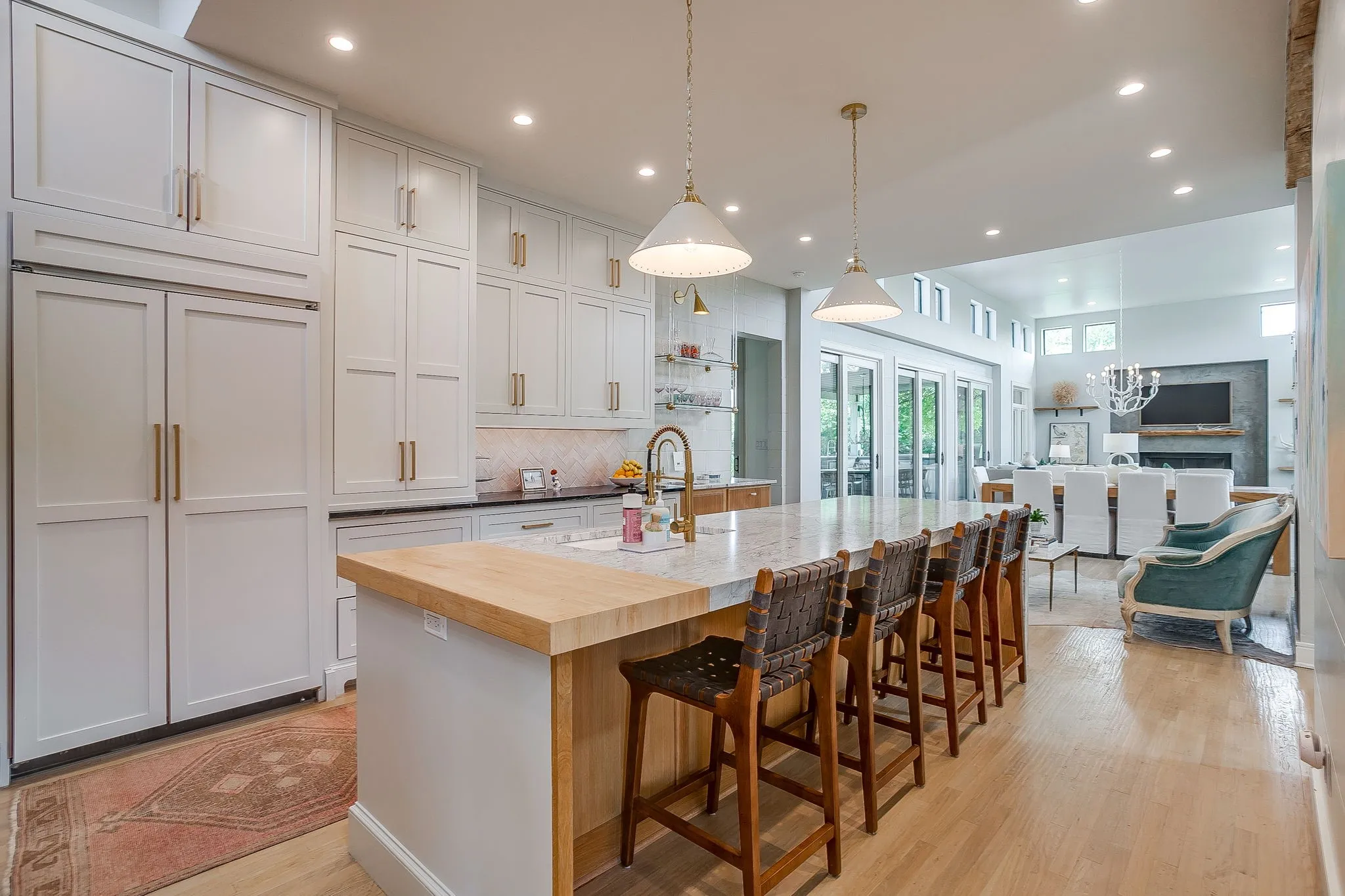 Single Family Residence For Sale in Parker County , 357 Wood Lake Road, Aledo, Texas 76008, 5 Bedroom, 5 Bathroom, 2 Garage spaces, 3,429 Sqft, built in 2005, Price $2,775,000, mls#21363403, Real Estate Agent in Aledo, Homes For Sale in Parker county, Homes For Sale in Aledo, Realtor in Aledo Texas, Real Estate Brokerage Independent Realty Texas, Luminita Cordes Realtor