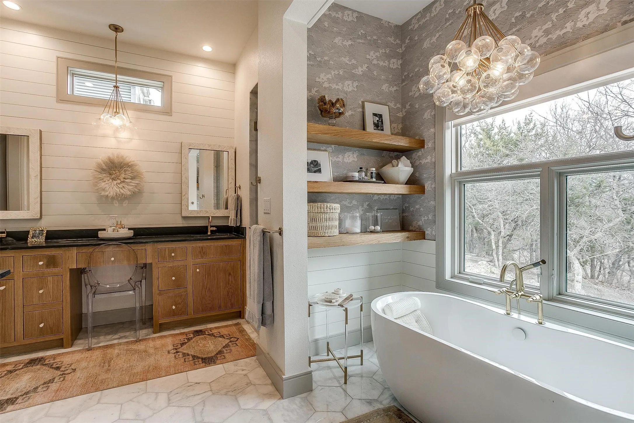 Single Family Residence For Sale in Parker County , 357 Wood Lake Road, Aledo, Texas 76008, 5 Bedroom, 5 Bathroom, 2 Garage spaces, 3,429 Sqft, built in 2005, Price $2,775,000, mls#21363403, Real Estate Agent in Aledo, Homes For Sale in Parker county, Homes For Sale in Aledo, Realtor in Aledo Texas, Real Estate Brokerage Independent Realty Texas, Luminita Cordes Realtor