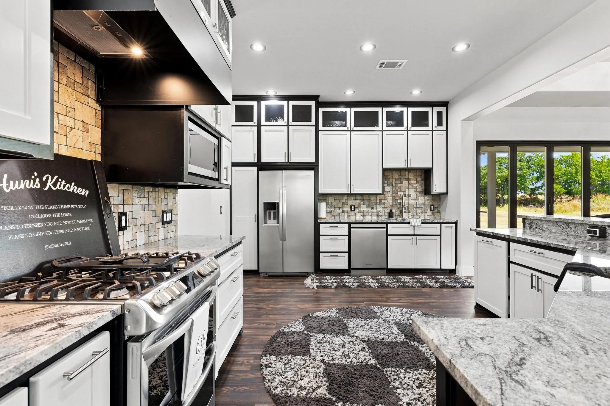 Single Family Residence For Sale in Grayson County , 639 Eisenhower Road, Denison, Texas 75020, 5 Bedroom, 4 Bathroom, 3 Garage spaces, 3,351 Sqft, built in 2022, mls#21362965, Real Estate Agent in Denison, Homes For Sale in Grayson county, Homes For Sale in Denison, Realtor in Denison Texas, Real Estate Brokerage Independent Realty Texas, Luminita Cordes Realtor