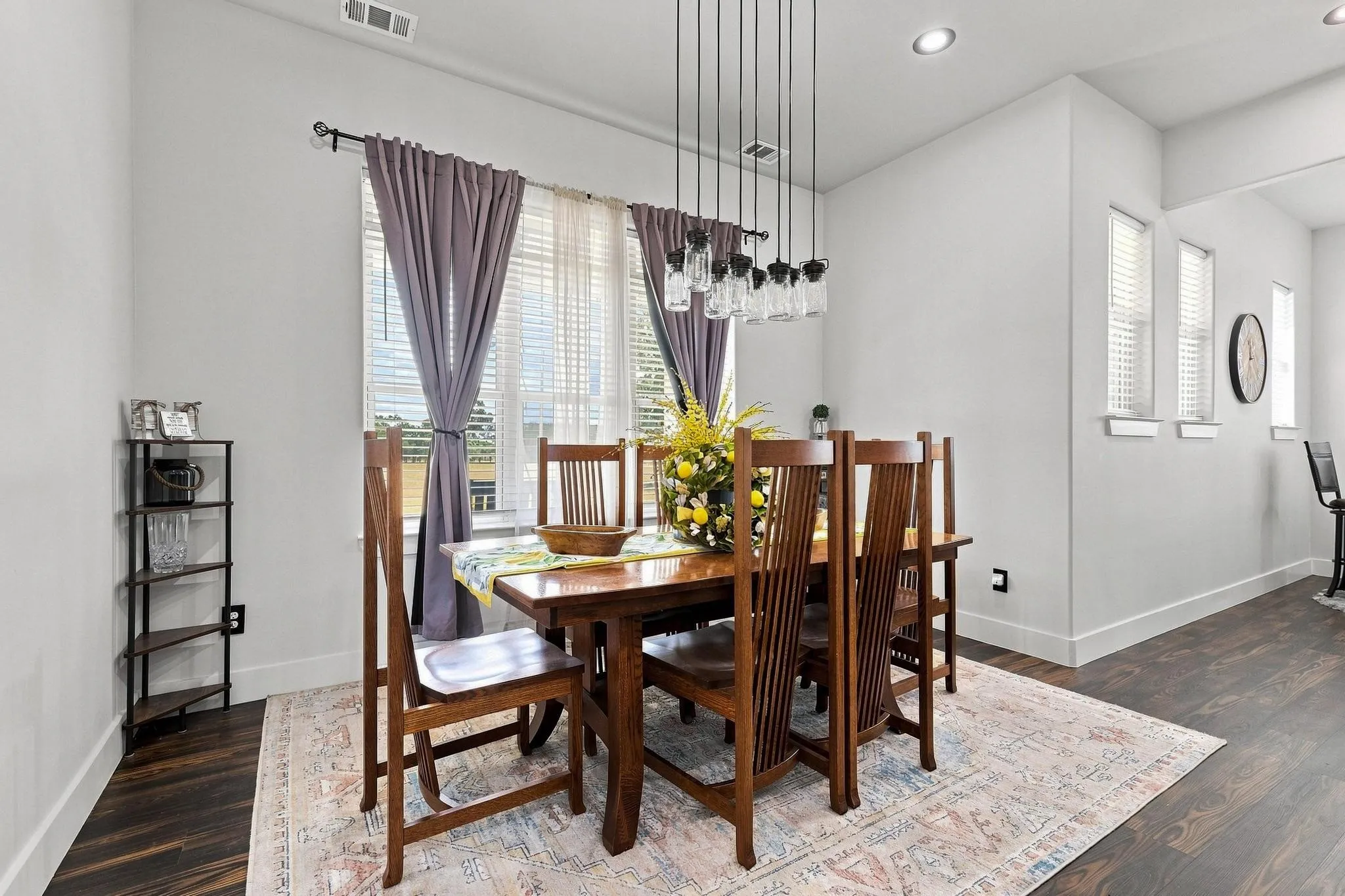 Single Family Residence For Sale in Grayson County , 639 Eisenhower Road, Denison, Texas 75020, 5 Bedroom, 4 Bathroom, 3 Garage spaces, 3,351 Sqft, built in 2022, mls#21362965, Real Estate Agent in Denison, Homes For Sale in Grayson county, Homes For Sale in Denison, Realtor in Denison Texas, Real Estate Brokerage Independent Realty Texas, Luminita Cordes Realtor