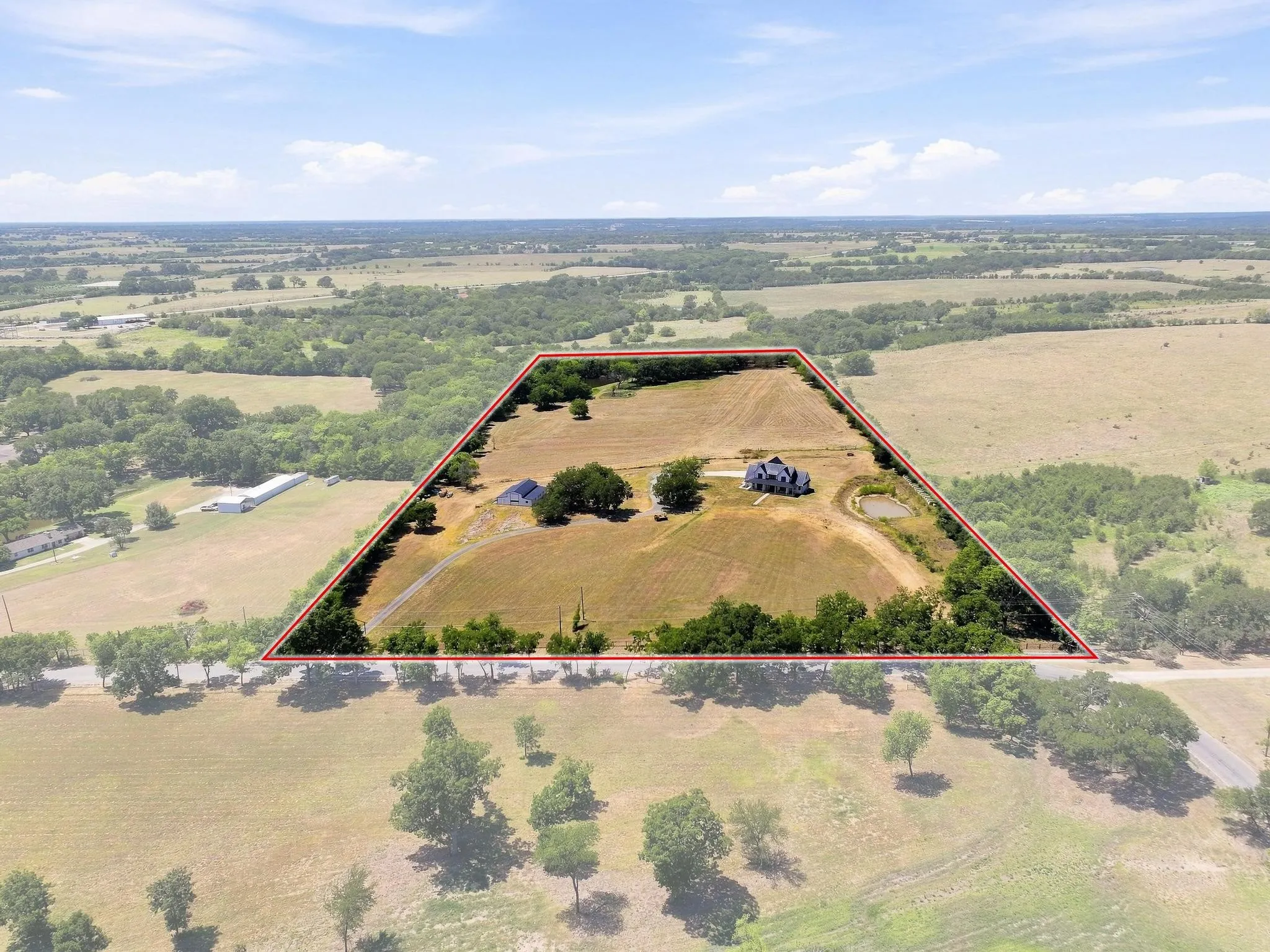 Single Family Residence For Sale in Grayson County , 639 Eisenhower Road, Denison, Texas 75020, 5 Bedroom, 4 Bathroom, 3 Garage spaces, 3,351 Sqft, built in 2022, mls#21362965, Real Estate Agent in Denison, Homes For Sale in Grayson county, Homes For Sale in Denison, Realtor in Denison Texas, Real Estate Brokerage Independent Realty Texas, Luminita Cordes Realtor