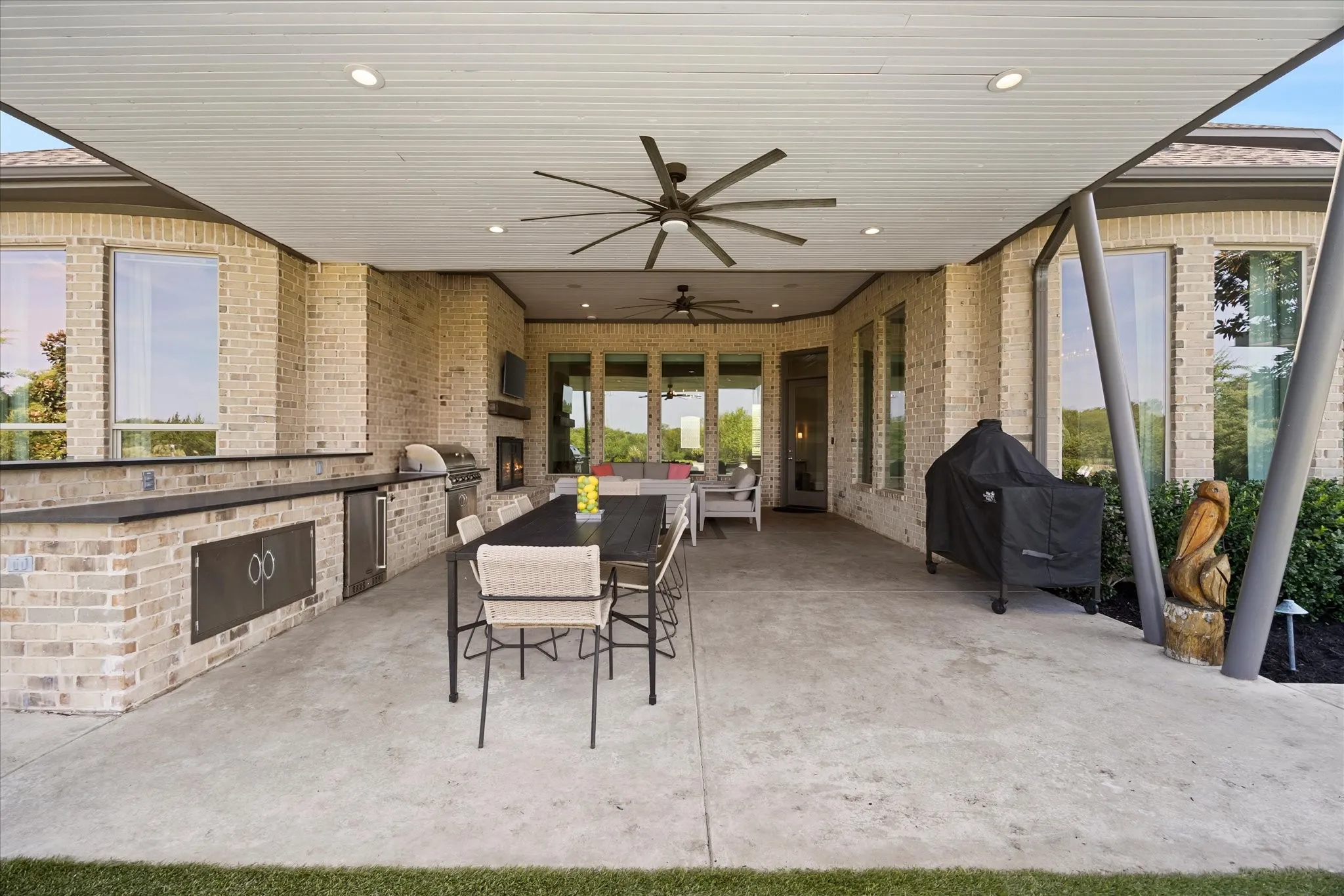 Single Family Residence For Sale in Rockwall County , 884 Tranquility Drive, Heath, Texas 75032, 4 Bedroom, 5 Bathroom, 3 Garage spaces, 4,433 Sqft, built in 2015, mls#21363143, Real Estate Agent in Heath, Homes For Sale in Rockwall county, Homes For Sale in Heath, Realtor in Heath Texas, Real Estate Brokerage Independent Realty Texas, Luminita Cordes Realtor