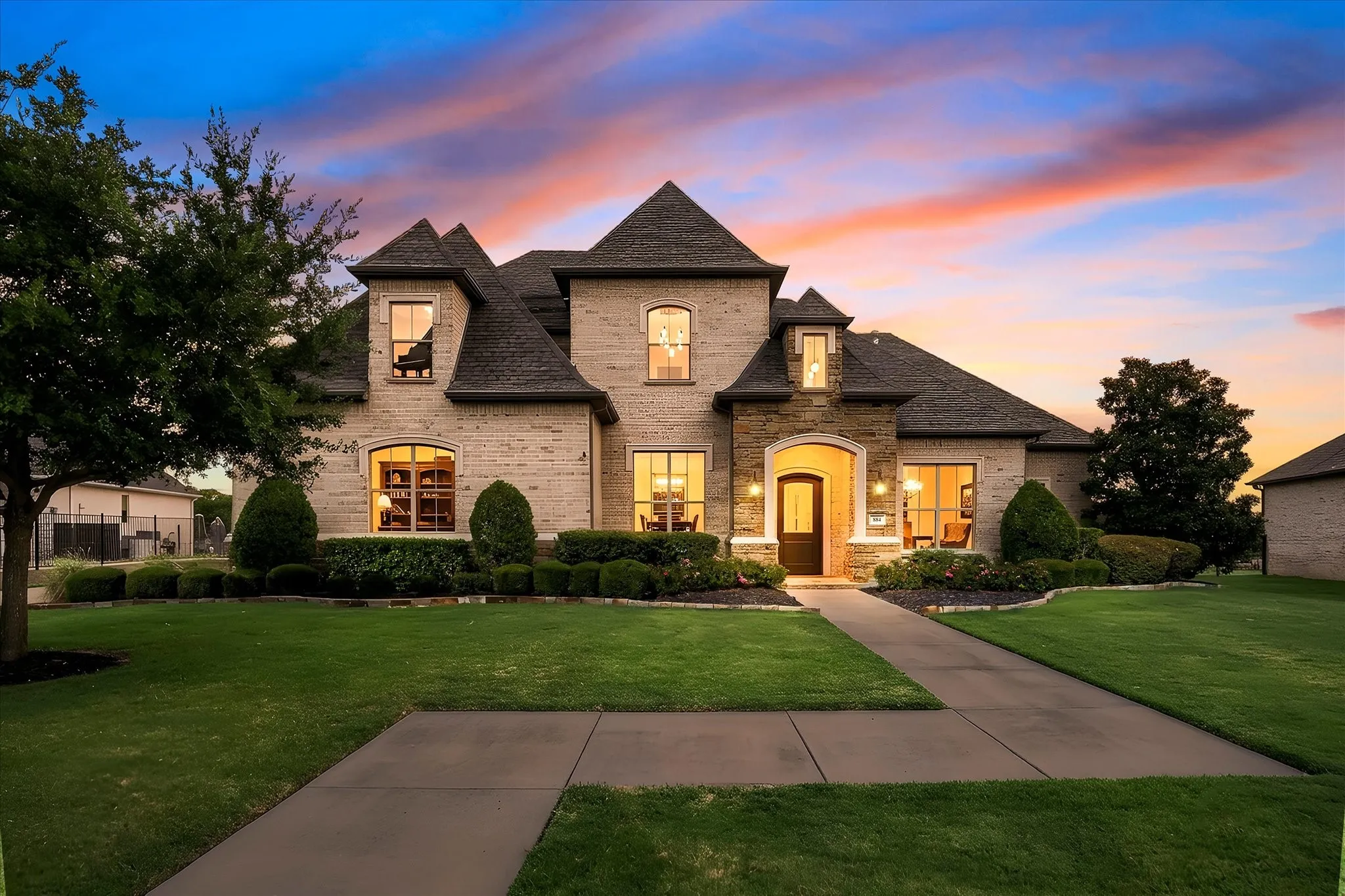 Single Family Residence For Sale in Rockwall County , 884 Tranquility Drive, Heath, Texas 75032, 4 Bedroom, 5 Bathroom, 3 Garage spaces, 4,433 Sqft, built in 2015, mls#21363143, Real Estate Agent in Heath, Homes For Sale in Rockwall county, Homes For Sale in Heath, Realtor in Heath Texas, Real Estate Brokerage Independent Realty Texas, Luminita Cordes Realtor