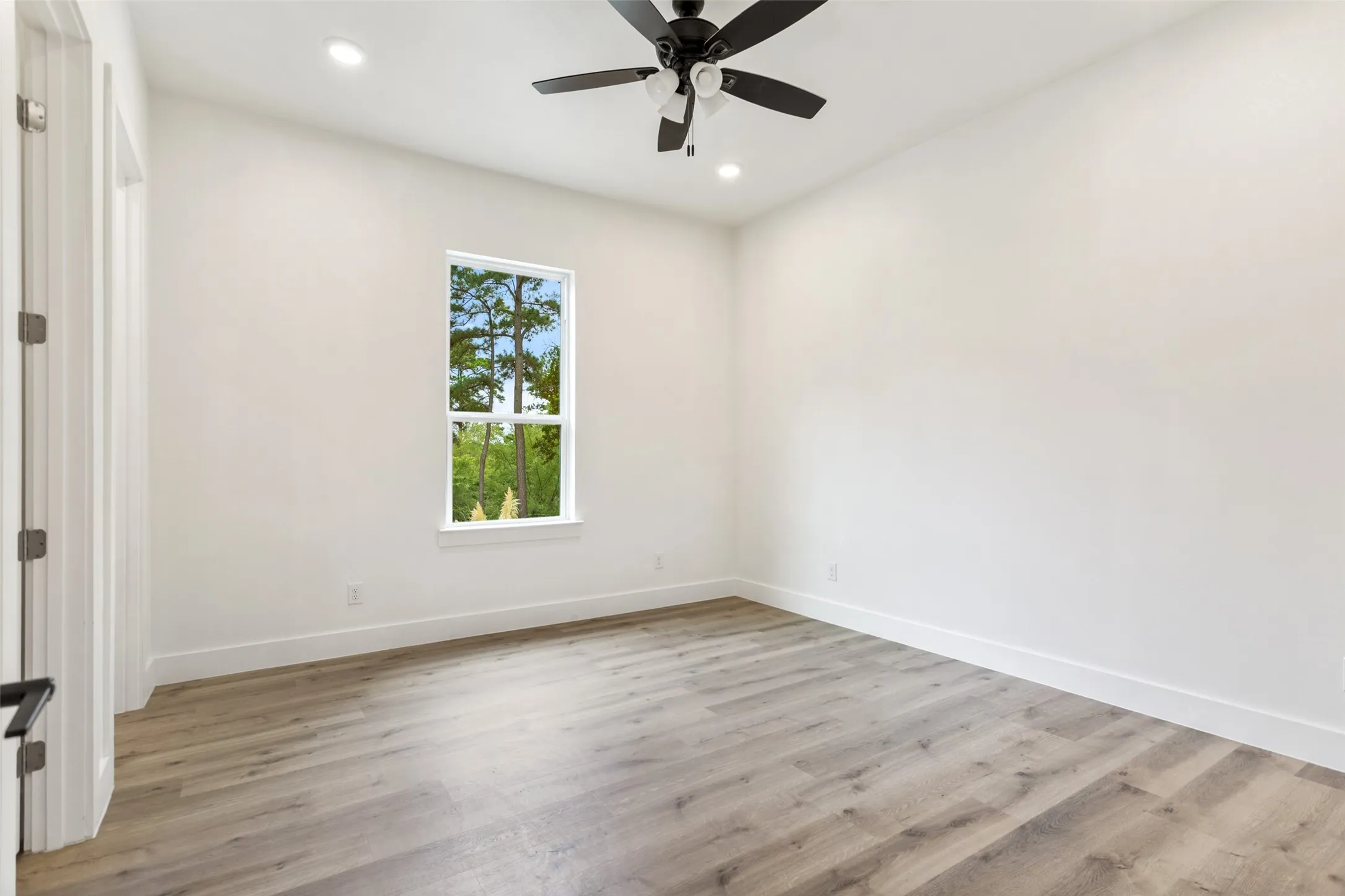 Single Family Residence For Sale in Smith County , 4504 Triggs Trace, Tyler, Texas 75709, 4 Bedroom, 5 Bathroom, 2 Garage spaces, 3,320 Sqft, built in 2025, mls#21365076, Real Estate Agent in Tyler, Homes For Sale in Smith county, Homes For Sale in Tyler, Realtor in Tyler Texas, Real Estate Brokerage Independent Realty Texas, Luminita Cordes Realtor