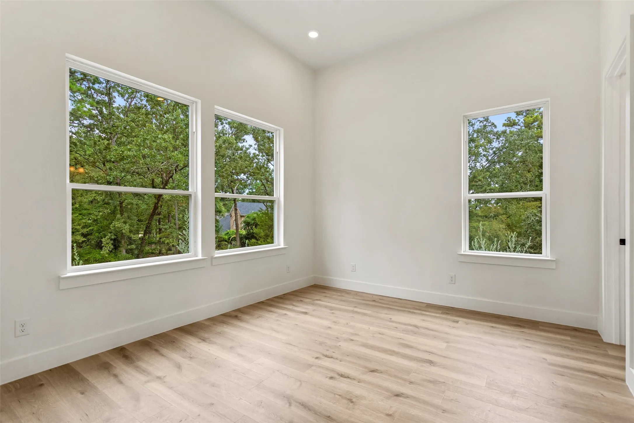 Single Family Residence For Sale in Smith County , 4504 Triggs Trace, Tyler, Texas 75709, 4 Bedroom, 5 Bathroom, 2 Garage spaces, 3,320 Sqft, built in 2025, mls#21365076, Real Estate Agent in Tyler, Homes For Sale in Smith county, Homes For Sale in Tyler, Realtor in Tyler Texas, Real Estate Brokerage Independent Realty Texas, Luminita Cordes Realtor