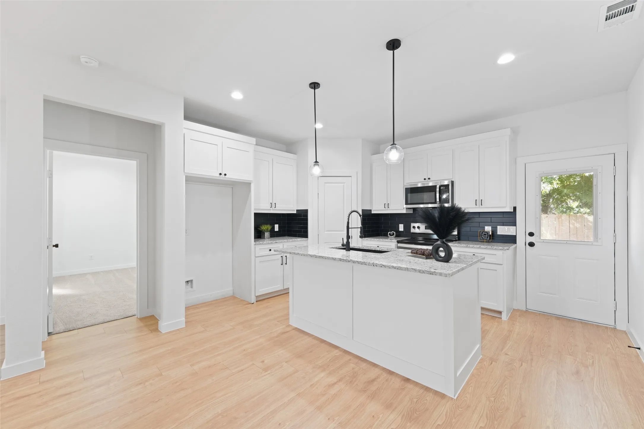 Single Family Residence For Sale in Dallas County , 2723 Lagow Street, Dallas, Texas 75210, 4 Bedroom, 2 Bathroom, 1 Garage spaces, 1,737 Sqft, built in 2026, mls#21363594, Real Estate Agent in Dallas, Homes For Sale in Dallas county, Homes For Sale in Dallas, Realtor in Dallas Texas, Real Estate Brokerage Independent Realty Texas, Luminita Cordes Realtor