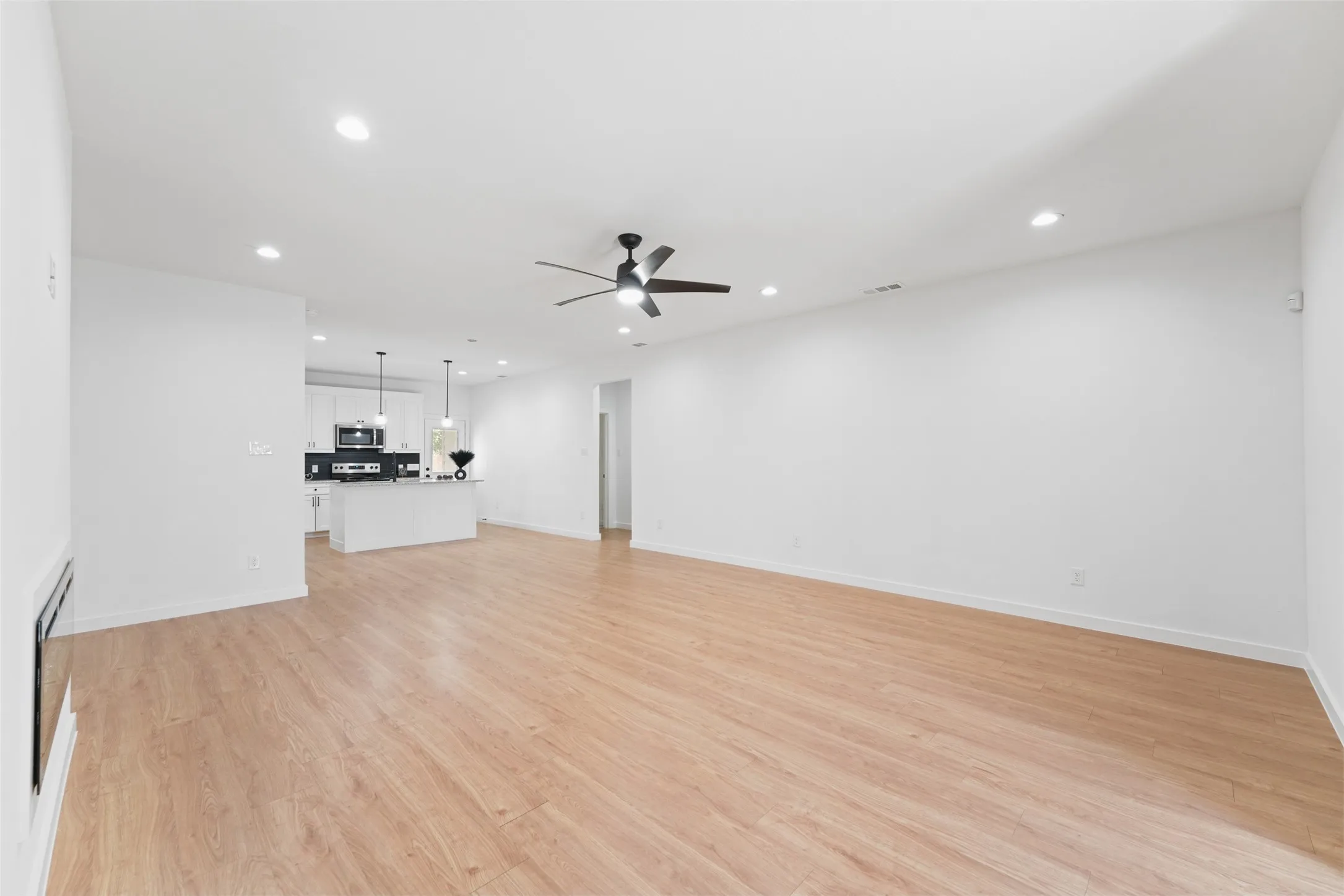 Single Family Residence For Sale in Dallas County , 2723 Lagow Street, Dallas, Texas 75210, 4 Bedroom, 2 Bathroom, 1 Garage spaces, 1,737 Sqft, built in 2026, mls#21363594, Real Estate Agent in Dallas, Homes For Sale in Dallas county, Homes For Sale in Dallas, Realtor in Dallas Texas, Real Estate Brokerage Independent Realty Texas, Luminita Cordes Realtor