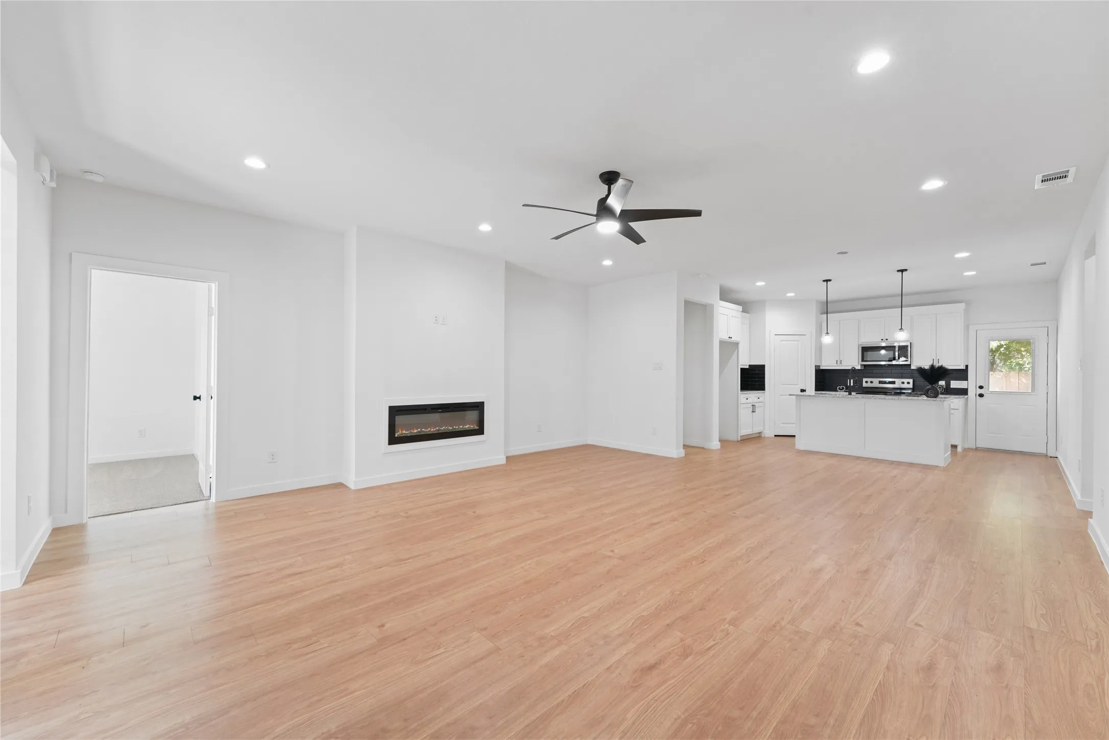 Single Family Residence For Sale in Dallas County , 2723 Lagow Street, Dallas, Texas 75210, 4 Bedroom, 2 Bathroom, 1 Garage spaces, 1,737 Sqft, built in 2026, mls#21363594, Real Estate Agent in Dallas, Homes For Sale in Dallas county, Homes For Sale in Dallas, Realtor in Dallas Texas, Real Estate Brokerage Independent Realty Texas, Luminita Cordes Realtor