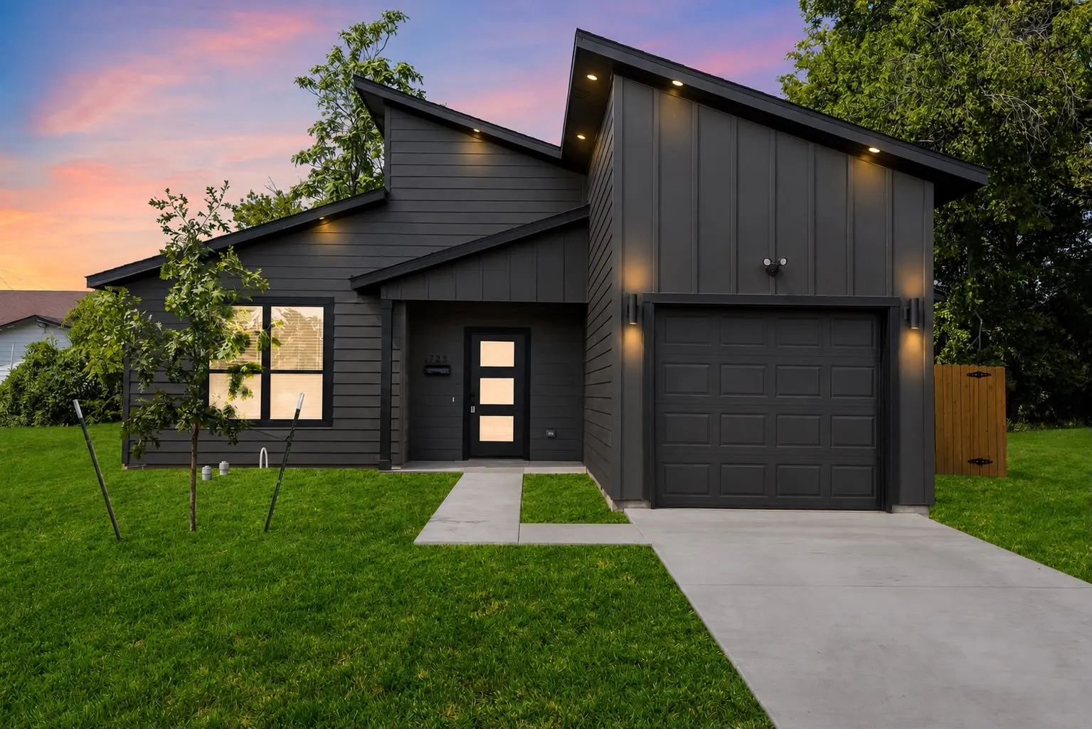 Single Family Residence For Sale in Dallas County , 2723 Lagow Street, Dallas, Texas 75210, 4 Bedroom, 2 Bathroom, 1 Garage spaces, 1,737 Sqft, built in 2026, mls#21363594, Real Estate Agent in Dallas, Homes For Sale in Dallas county, Homes For Sale in Dallas, Realtor in Dallas Texas, Real Estate Brokerage Independent Realty Texas, Luminita Cordes Realtor