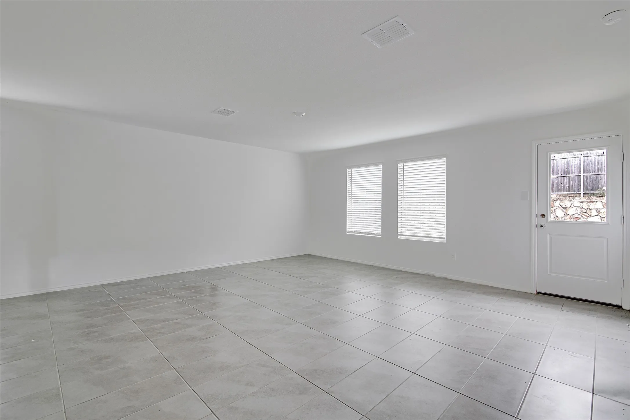 Single Family Residence For Rent in Tarrant County , 8617 Thicket Ridge Street, Fort Worth, Texas 76123, 4 Bedroom, 2 Bathroom, 2 Garage spaces, 1,725 Sqft, built in 2023, mls#21365084, Real Estate Agent in Fort Worth, Homes For Rent in Tarrant county, Homes For Rent in Fort Worth, Realtor in Fort Worth Texas, Real Estate Brokerage Independent Realty Texas, Luminita Cordes Realtor